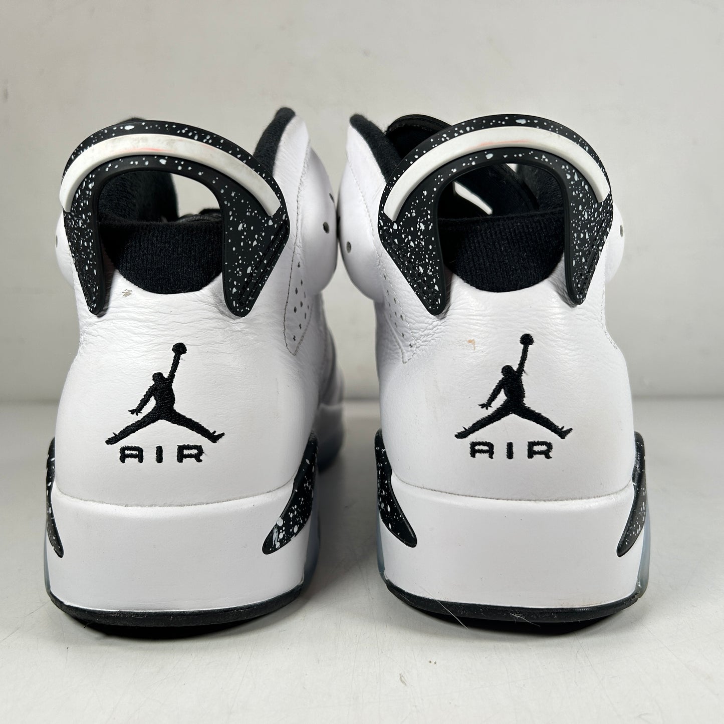 CT8529 112 Jordan 6 Retro Reverse Oreo [USED] - 12 M (Used) (No Box)