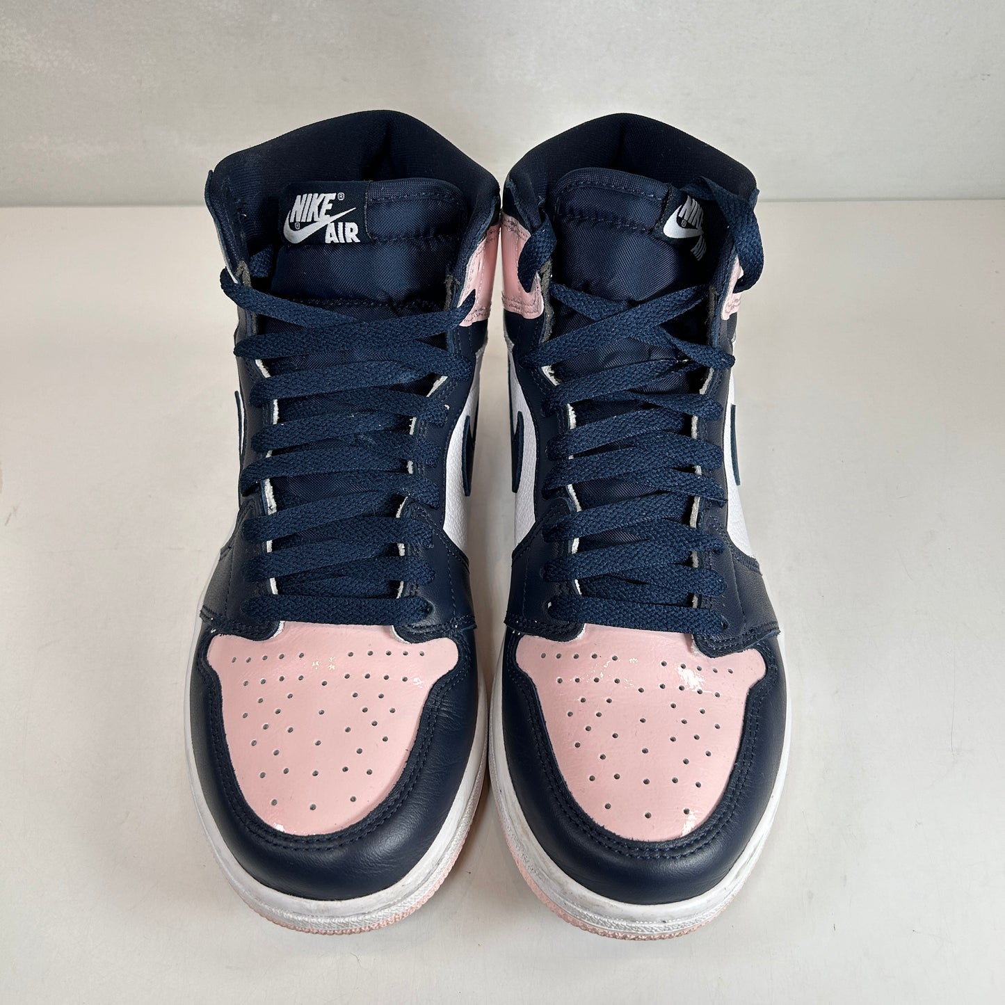 DD9335 641 Jordan 1 Retro High OG Atmosphere (W) [USED] - 8.5 W (Used)