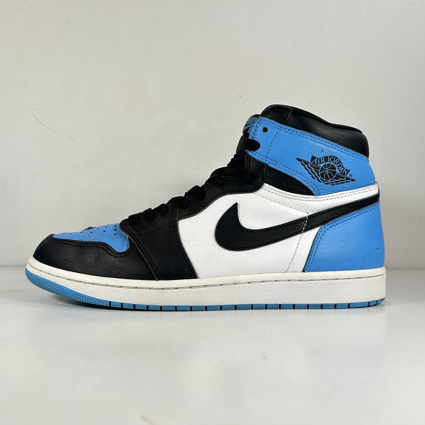 DZ5485 400 Jordan 1 Retro High OG UNC Toe [USED] - 10.5 M (Used4)
