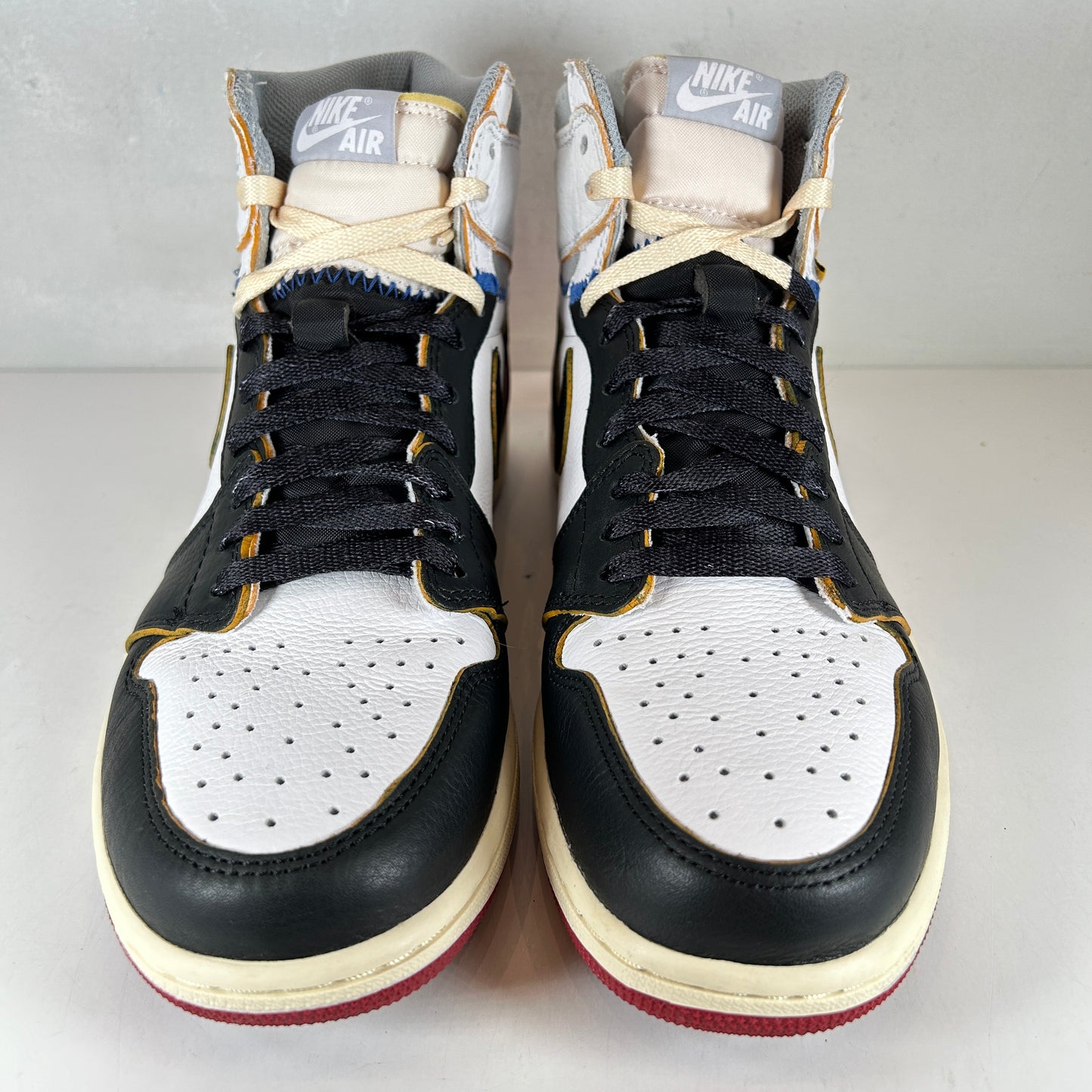 BV1300 106 Jordan 1 Union Black Toe [USED] - 9.5 M (Used)