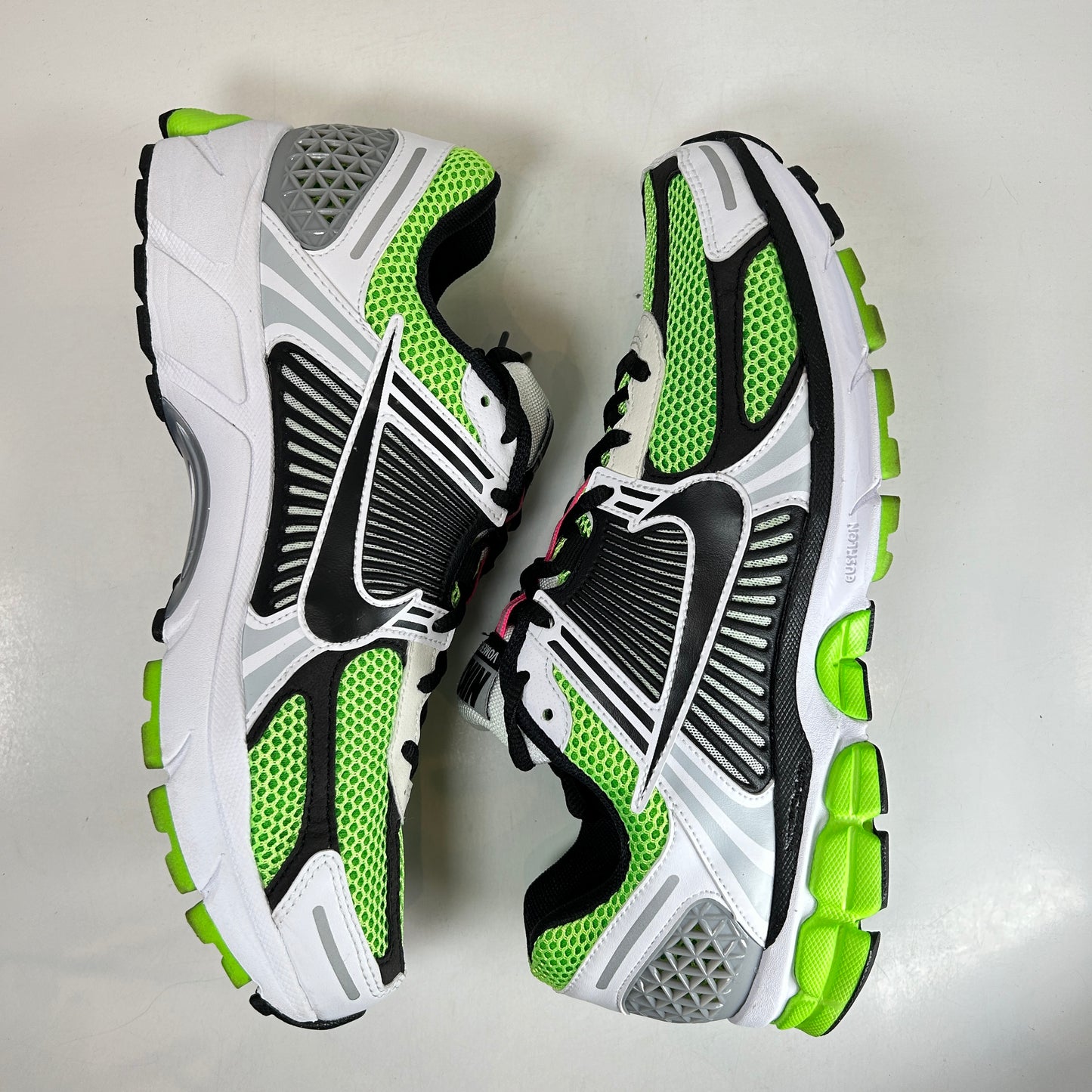 CI1694 300 Nike Zoom Vomero 5 Electric Green Black [USED] - 11.5 M (Used)