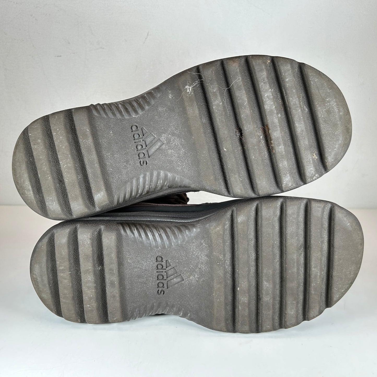 EG6463 adidas Yeezy Desert Boot Oil [USED] - 10.5 M (Used)