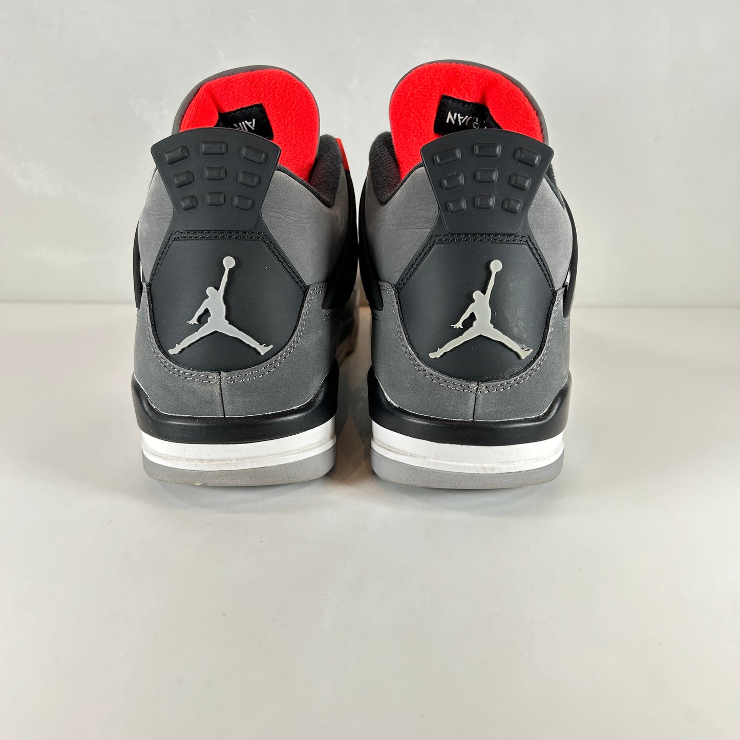 DH6927 061 Jordan 4 Retro Infrared [USED] - 8.5 M (Used) (No Box)