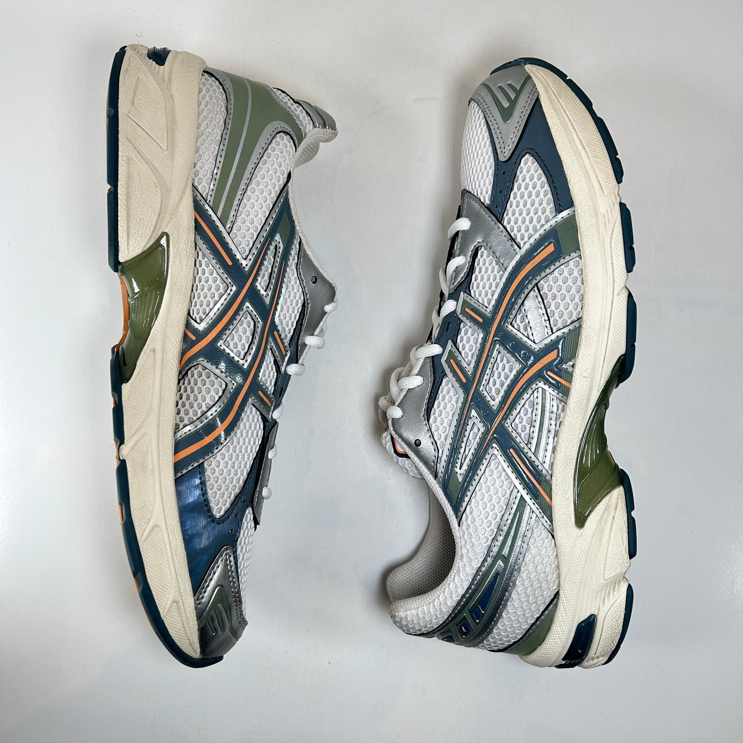 1201A256 110 ASICS Gel-1130 White Ironclad Blue [USED] - 11.5 M (Used)