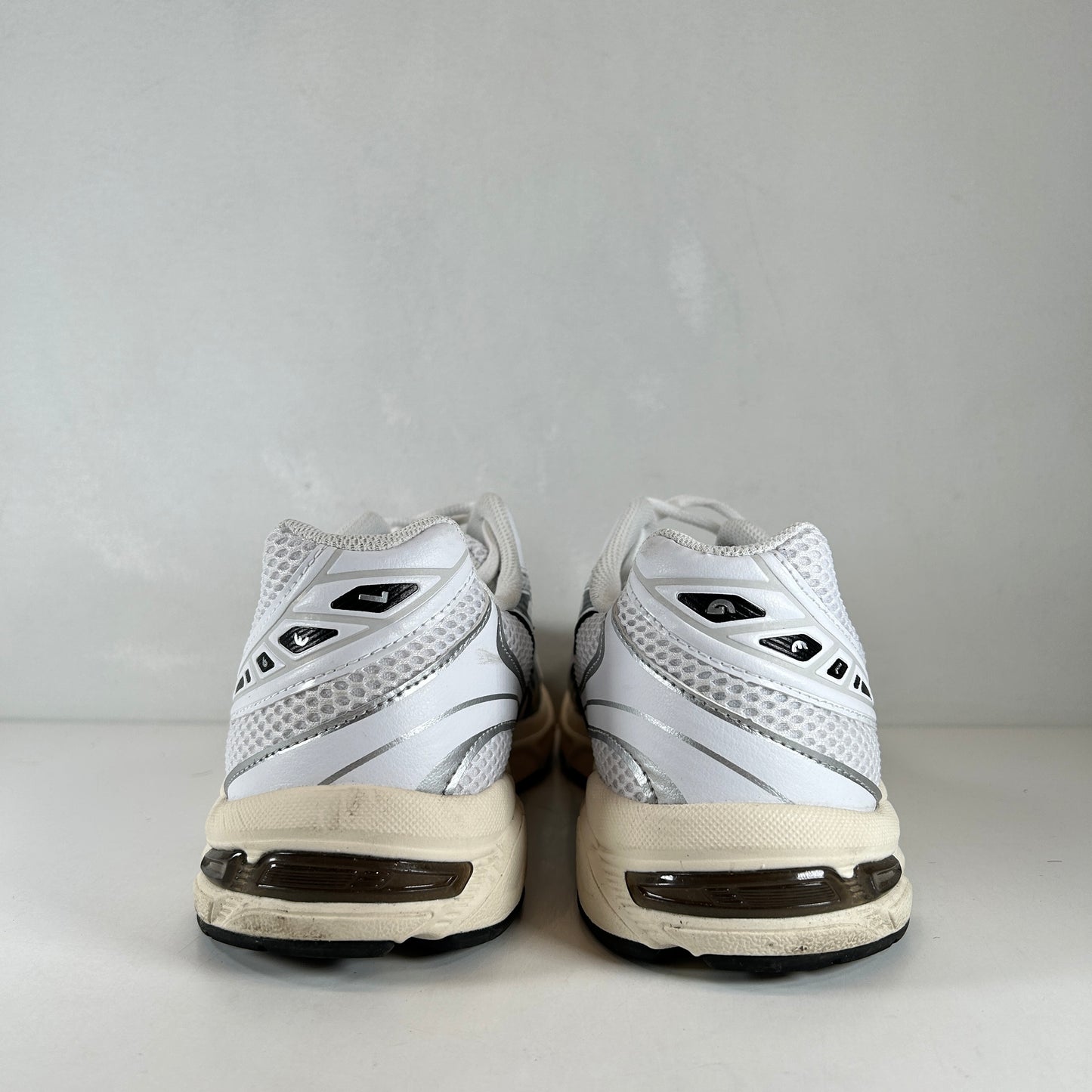 1201A256 118 ASICS Gel-1130 White Cloud Grey [USED] - 10.5 M (Used) (No Box)