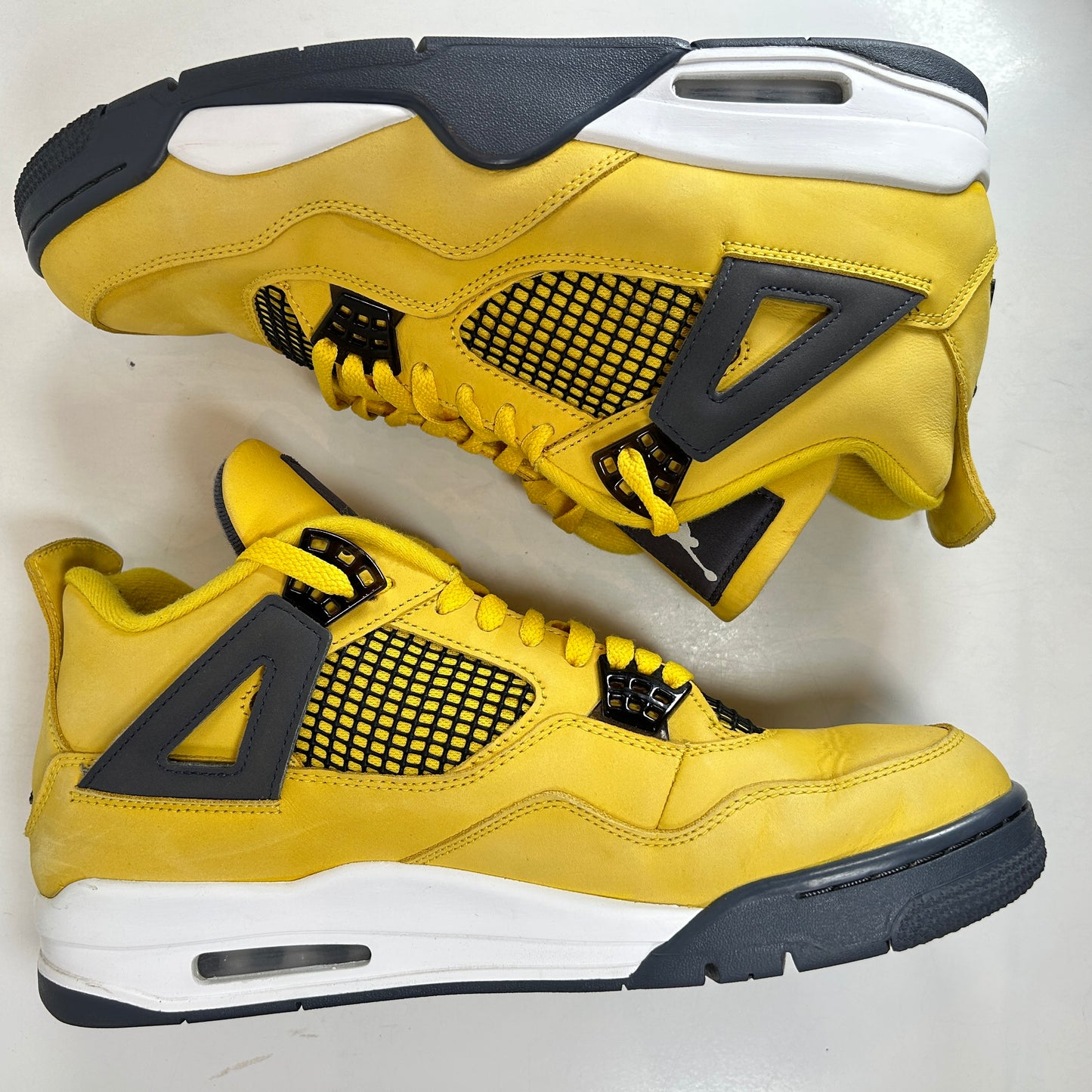 CT8527 700 Jordan 4 Retro Lightning (2021) [USED] - 12 M (Used3)