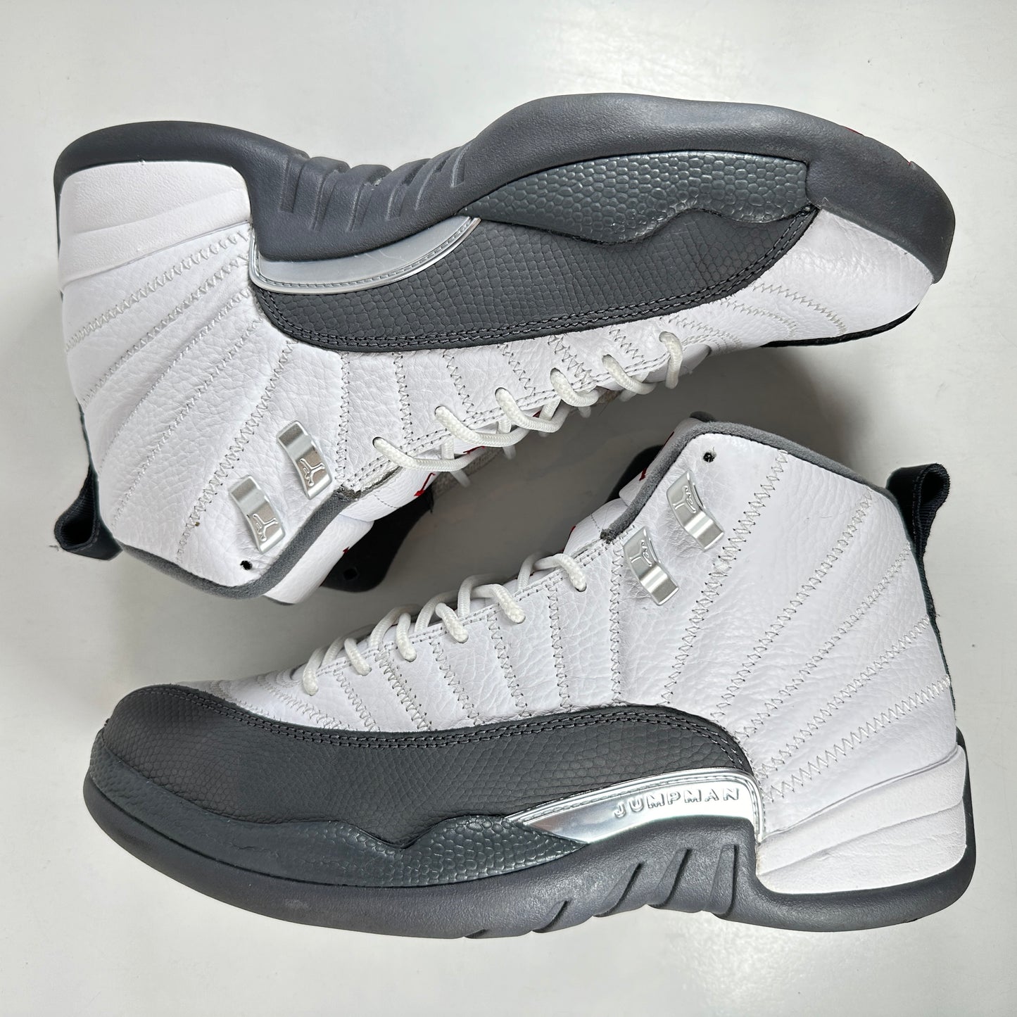 130690 160 Jordan 12 Retro White Dark Grey [USED] - 9 M (Used)
