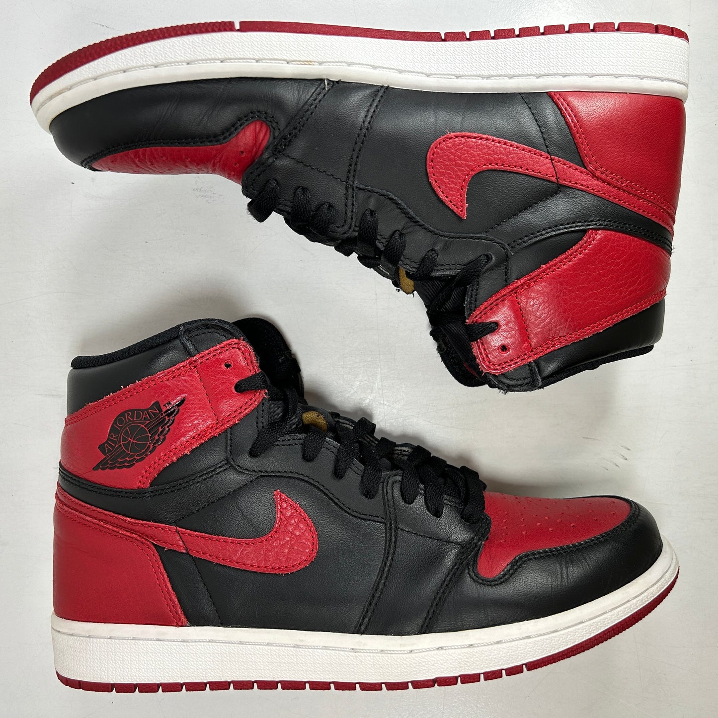 555088 001 Jordan 1 Retro High Bred Banned (2016) [USED] - 10 M (Used) (Replace Box)