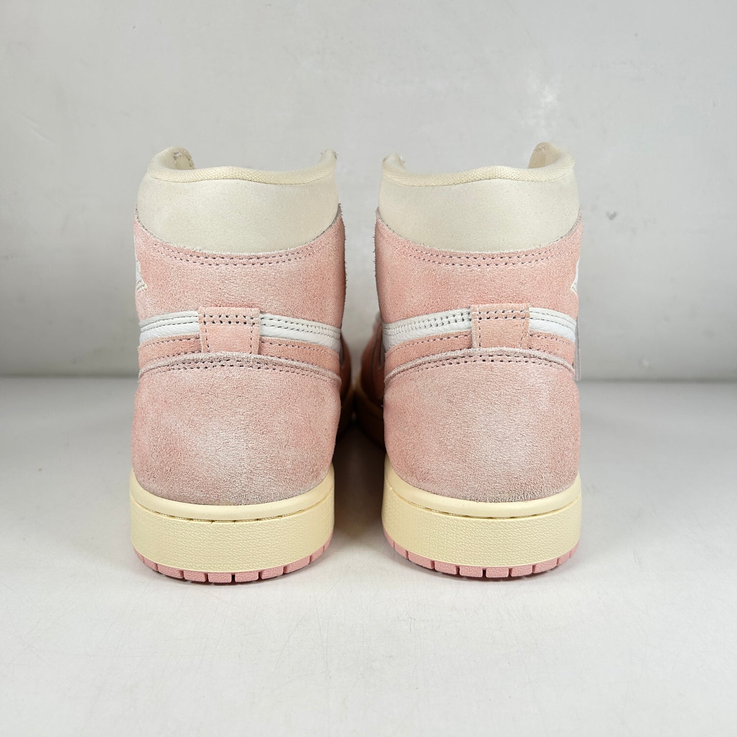 FD2596 600 Jordan 1 Retro High OG Washed Pink (Women's) [USED] - 10.5 W (Used2)