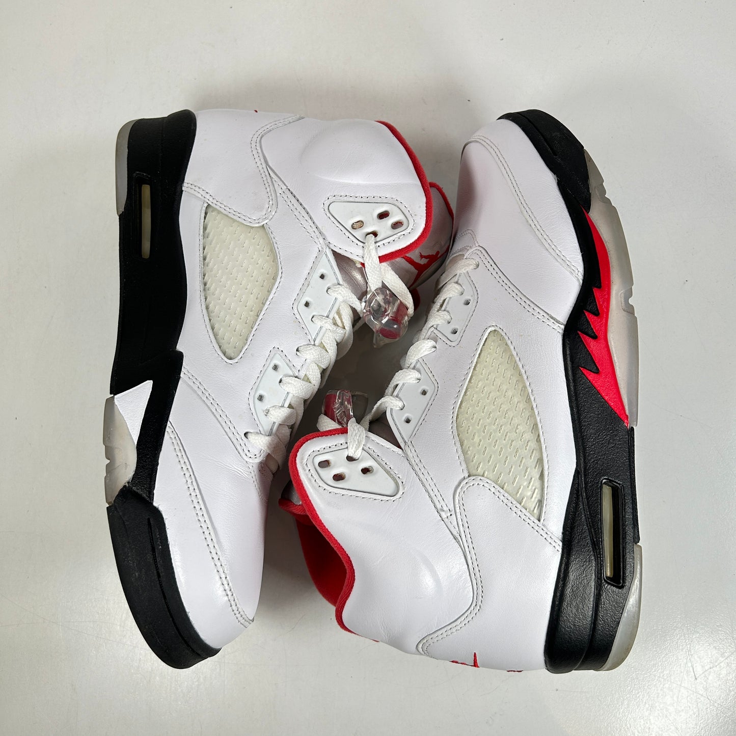 DA1911 102 Jordan 5 Fire Red [USED] - 10.5 M (Used) (Replace Box)
