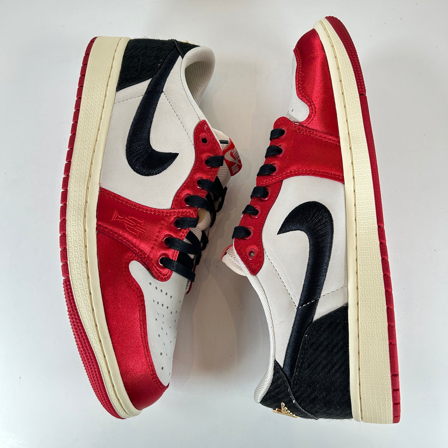 FN0432 100 Jordan 1 Retro Low OG Trophy Room Away [USED] - 10 M (Used)
