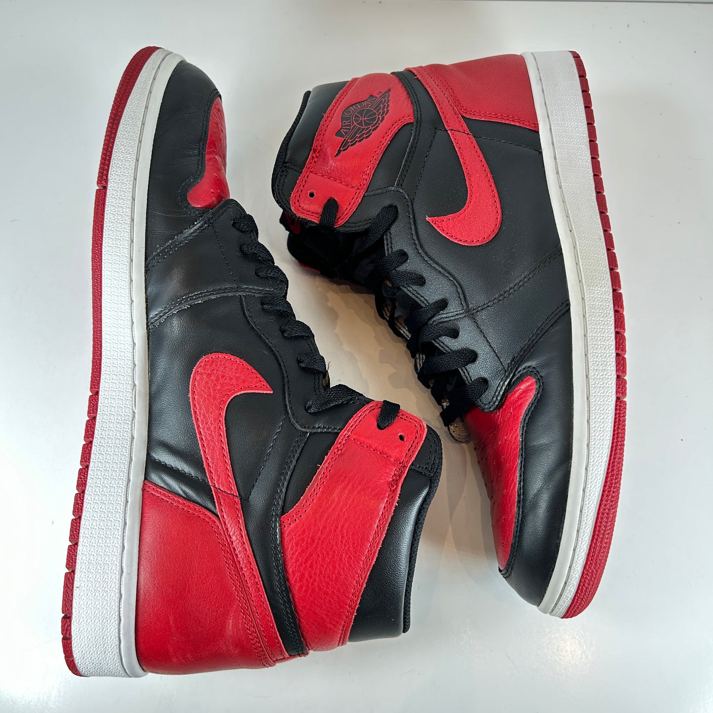555088 001 Jordan 1 Retro High Bred Banned (2016) [USED] - 12 M (Used)