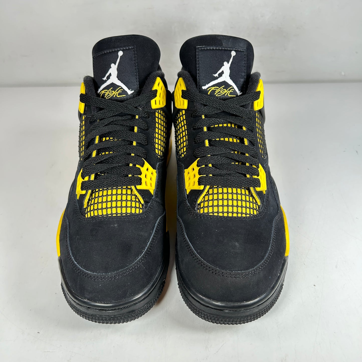 DH6927 017 Jordan 4 Retro Thunder [USED] - 9 M (Used3)