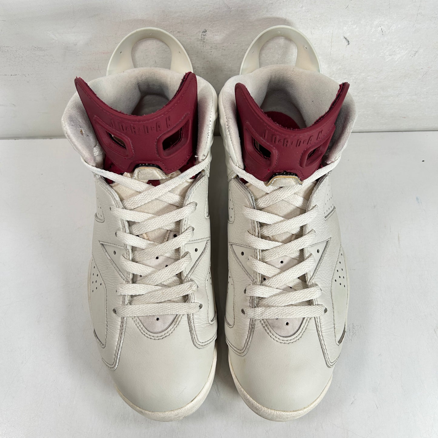 384664 116 Jordan 6 Maroon [USED] - 9 M (Used)