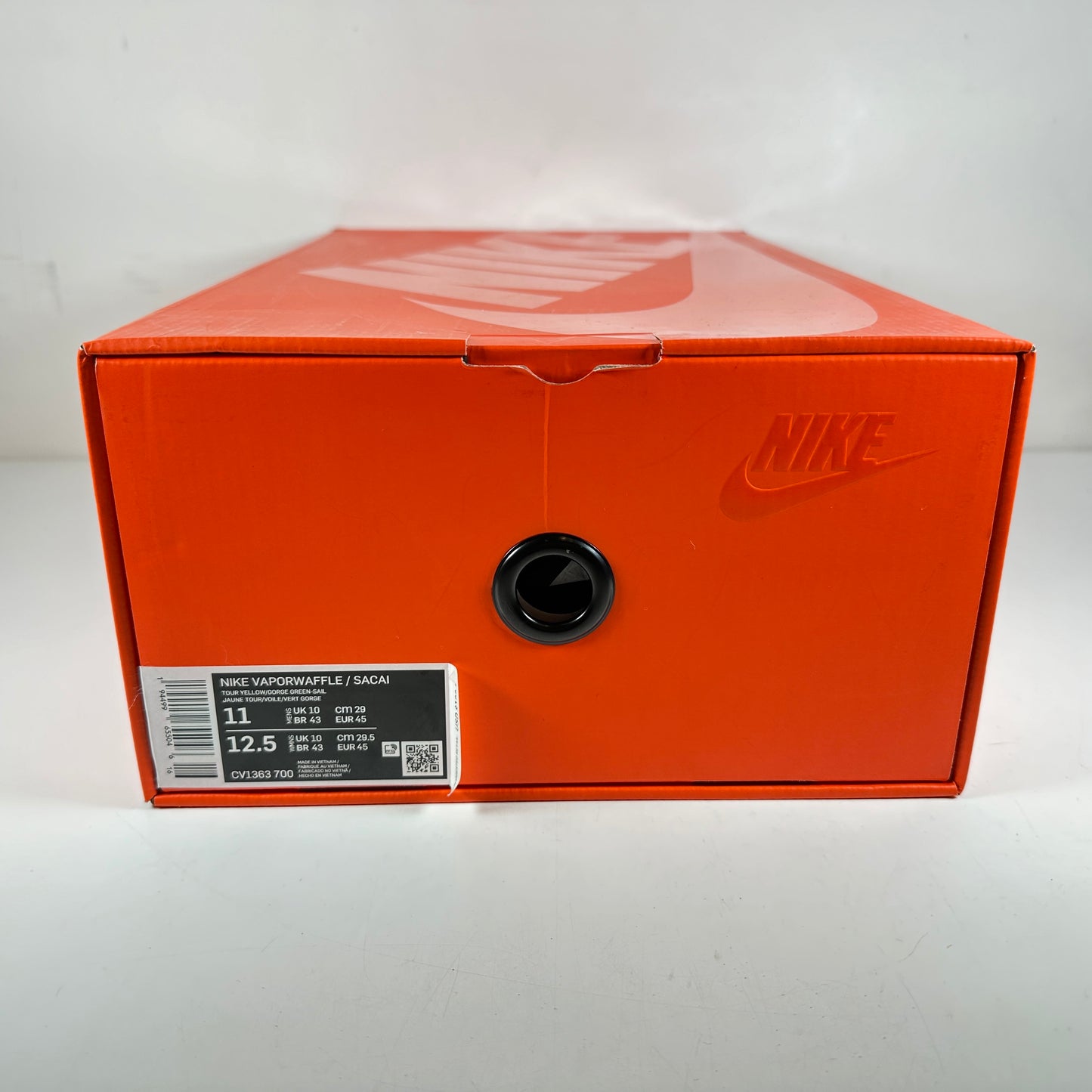 CV1363 700 Nike Vaporwaffle sacai Tour Yellow Stadium Green [USED] - 11 M (Used) (Missing Insoles)