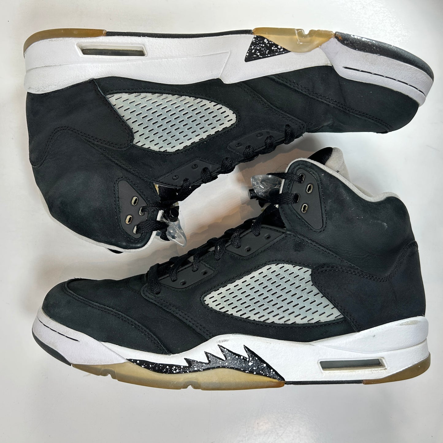 136027 035 Jordan 5 Retro Oreo (2013) [USED] - 12 M (Used2)