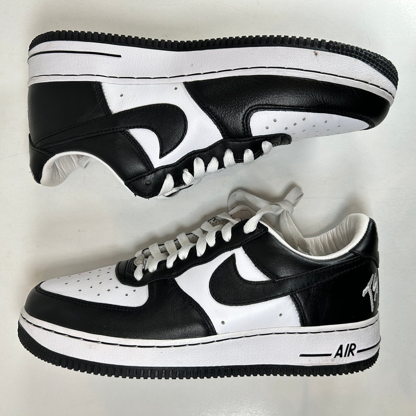 FJ5756 100 Nike Air Force 1 Low QS Terror Squad Blackout [USED] - 8.5 M (Used) (No Box)