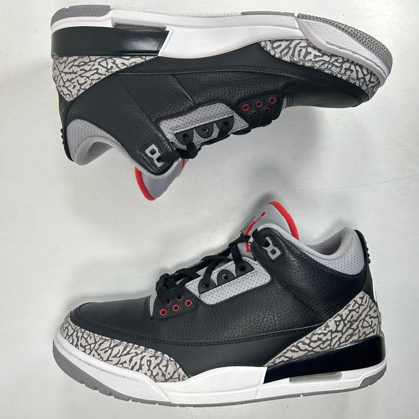 854262 001 Jordan 3 Retro Black Cement (2018) [USED] - 10.5 M (VNDS)