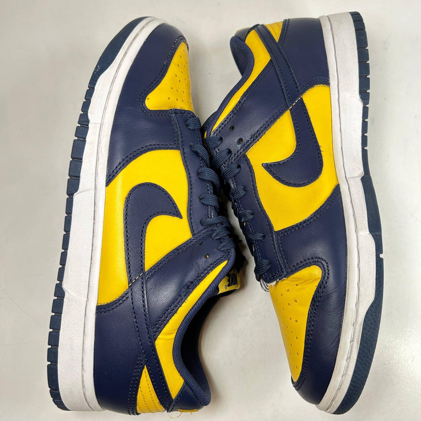 DD1391 700 Nike Dunk Low Michigan (2021) [USED] - 9 M (Used) (No Box)