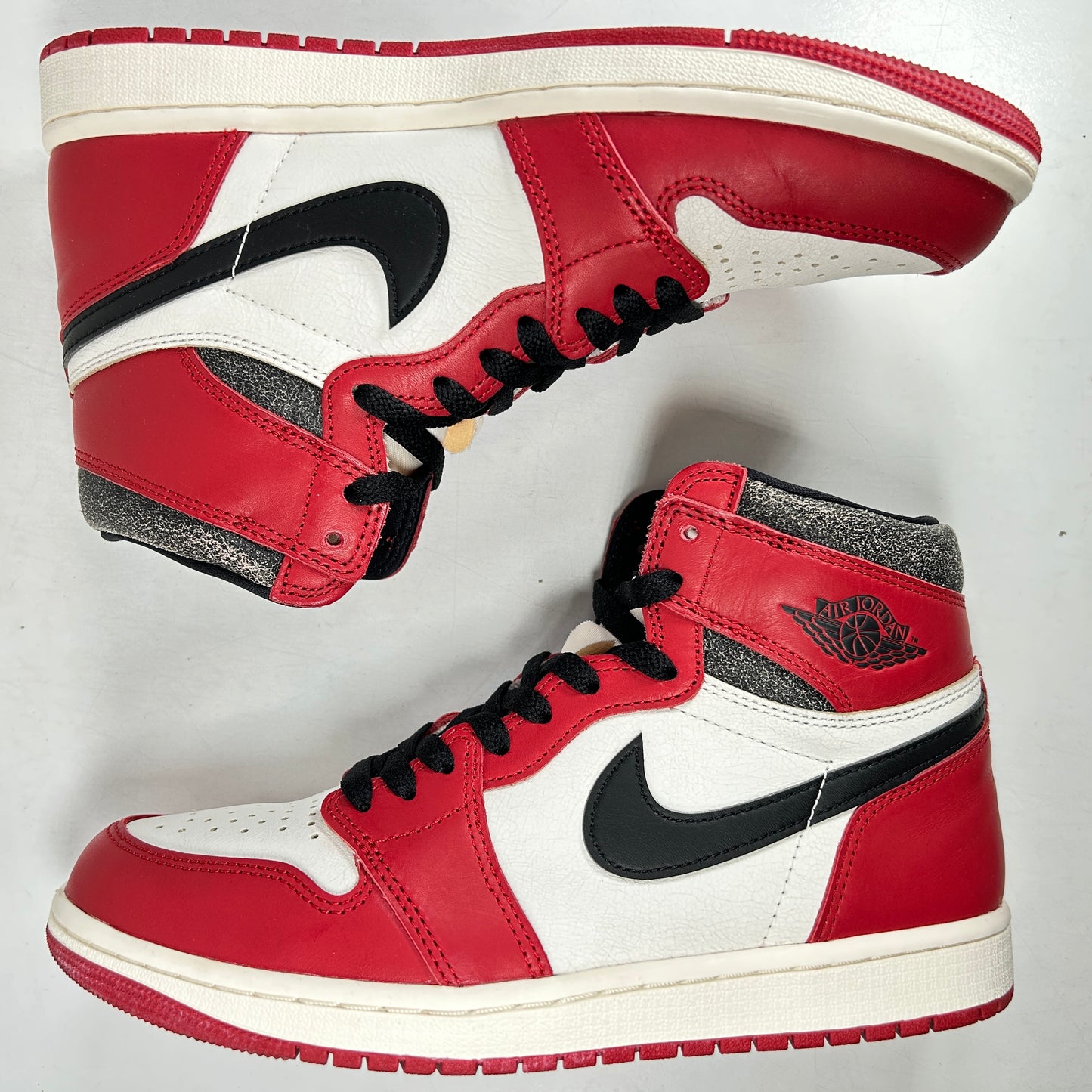 DZ5485 612 Jordan 1 Retro High OG Chicago Lost and Found [USED] - 8.5 M (Used3)