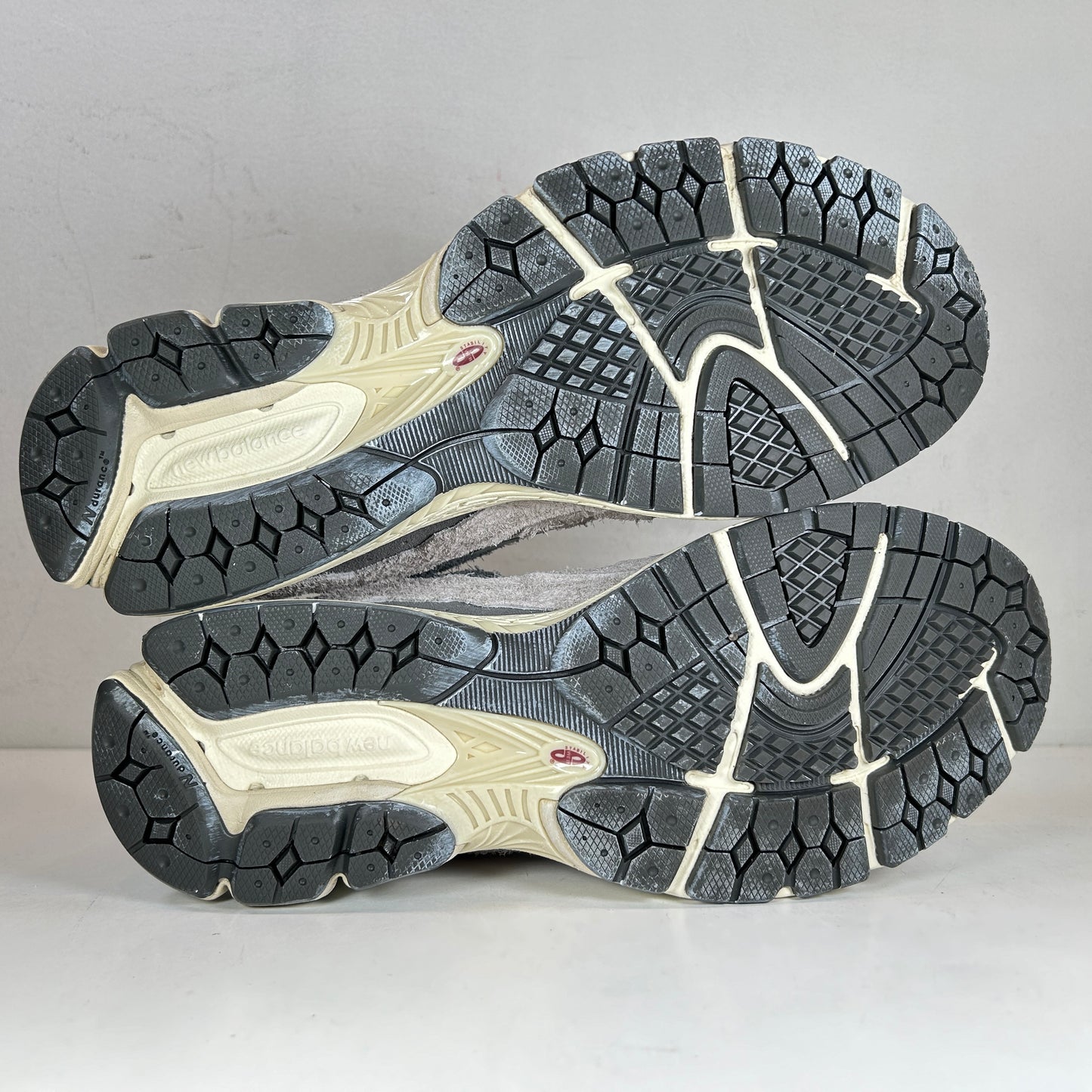 M2002RDA New Balance 2002R Protection Pack Rain Cloud [USED] - 11 M (VNDS)