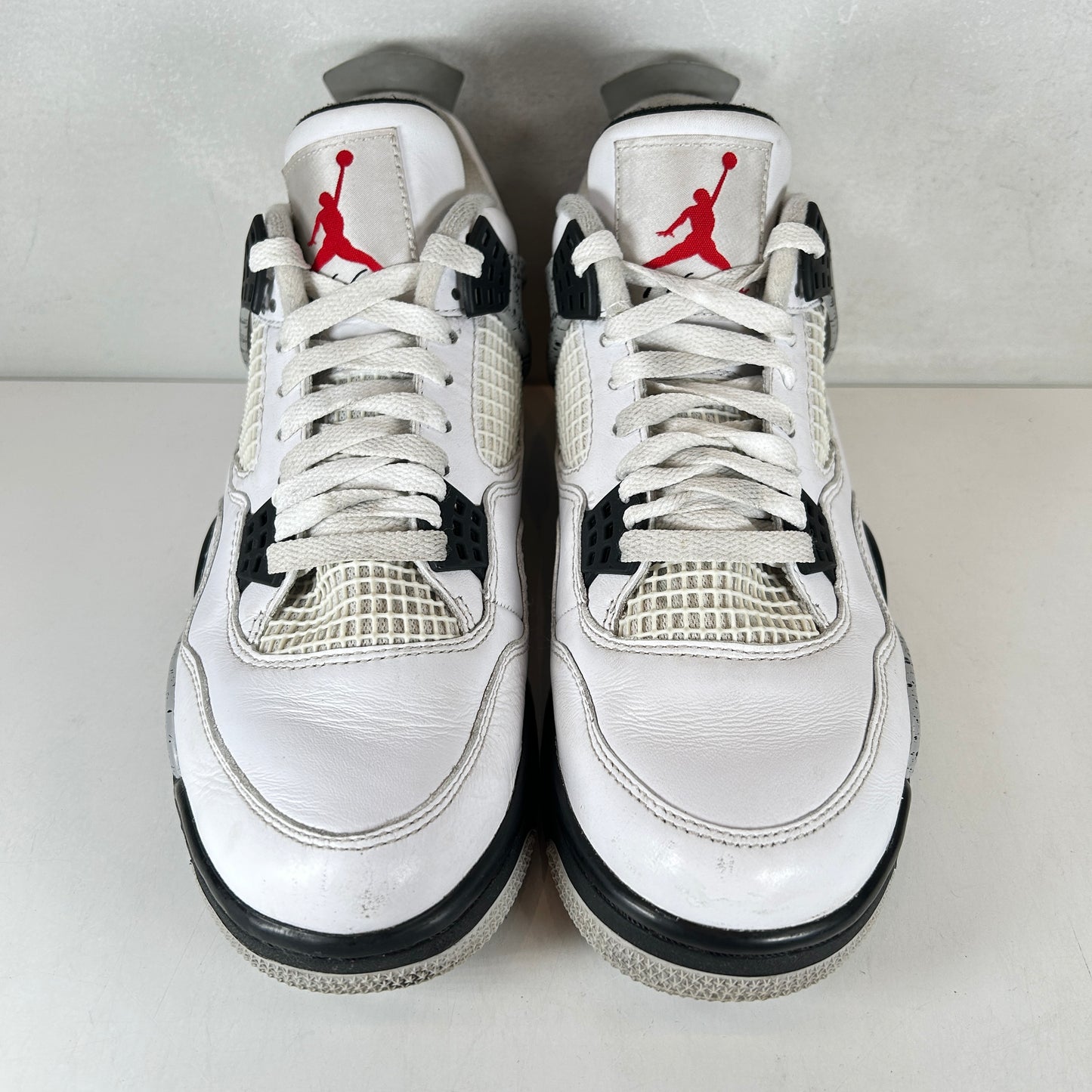 840606 192 Jordan 4 White Cement [USED] - 9 M (Used2)