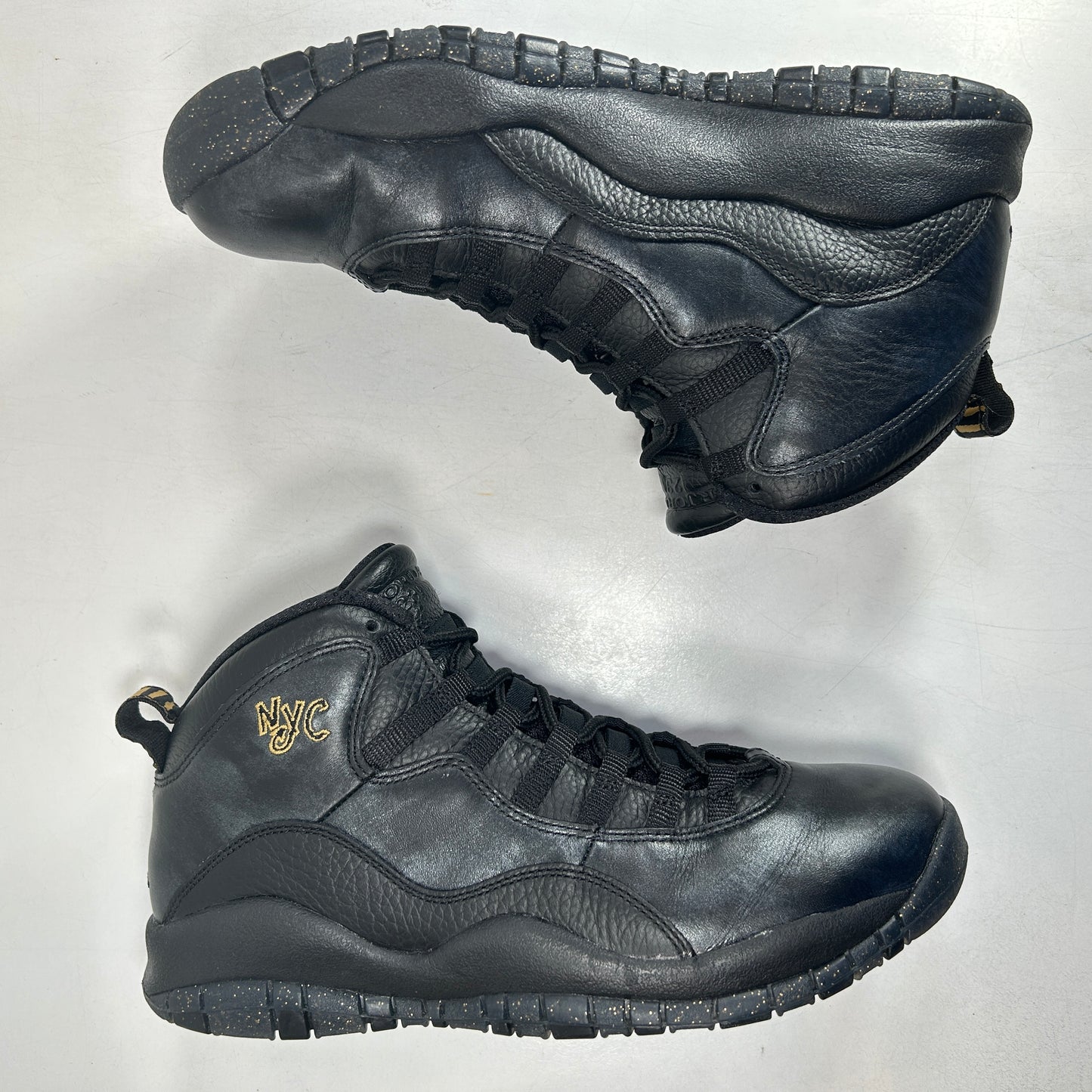 310805 012 Jordan 10 Retro New York City (2016) [USED] - 9.5 M (Used)