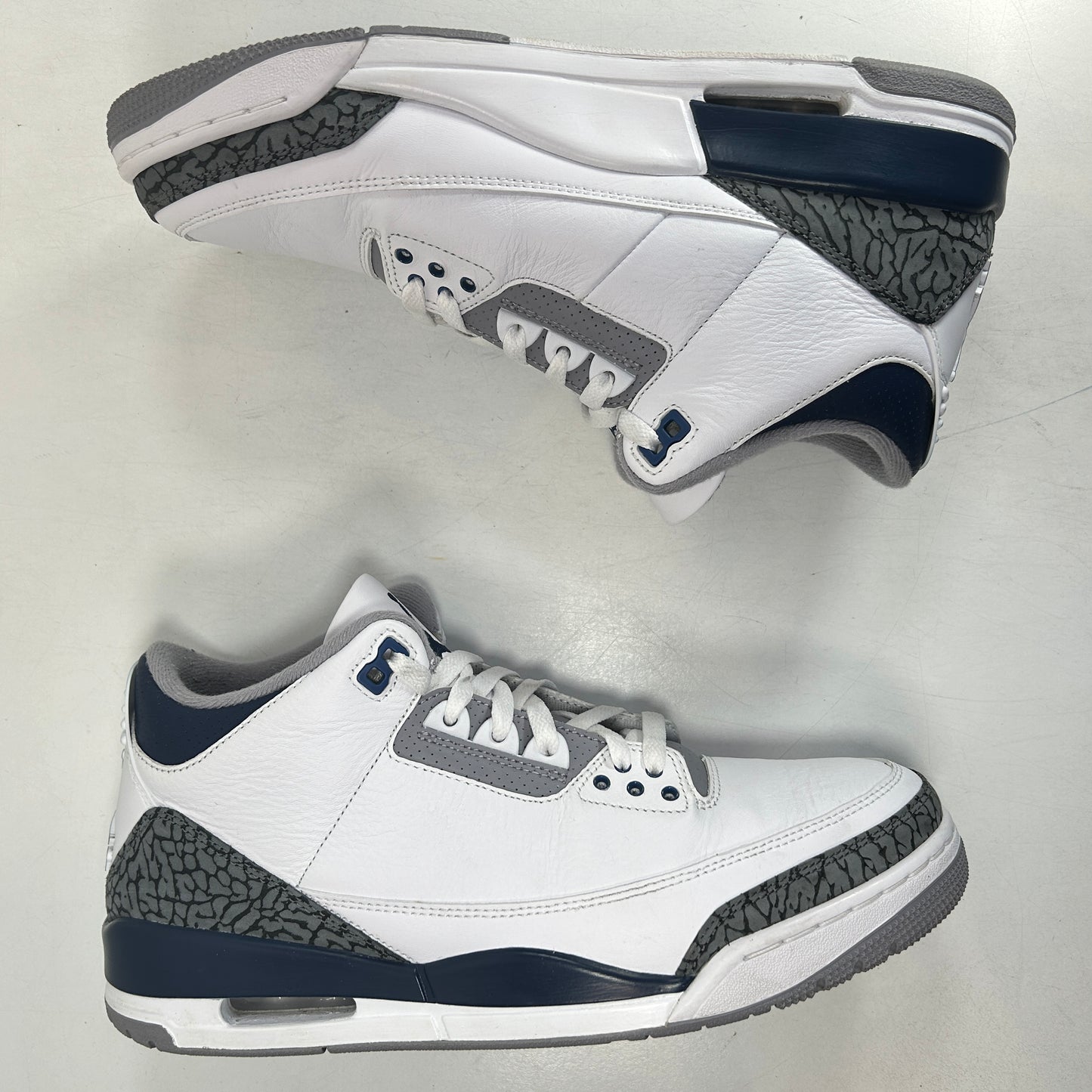 CT8532 140 Jordan 3 Retro Midnight Navy [USED] - 11.5 M (Used2)