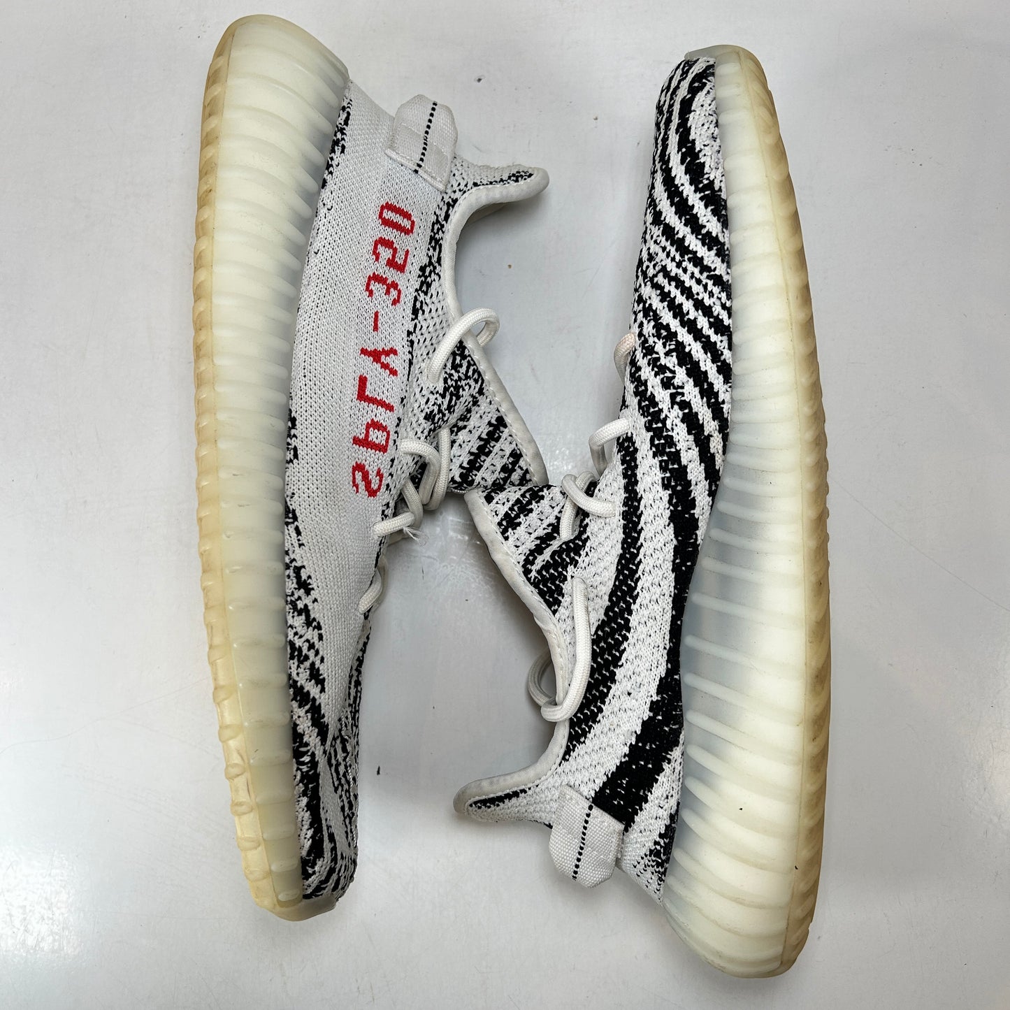 CP9654 Yeezy 350 V2 Zebra [USED] - 10.5 M (Used)