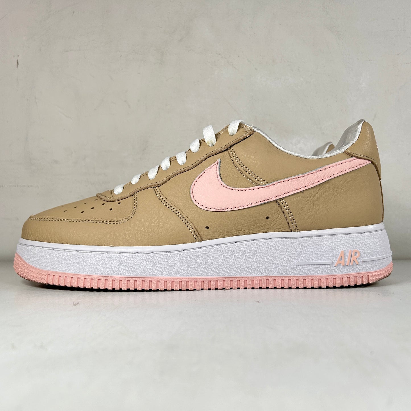 845053 201 Nike Air Force 1 Low Linen (2024) [USED] - 10 M (Used2)