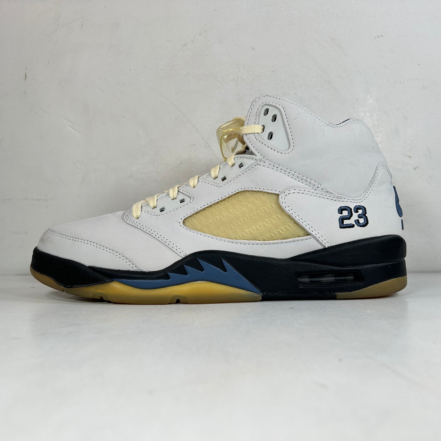 FZ5758 004 Jordan 5 Retro A Ma Maniere Dawn (Women's) [USED] - 12 W (Used2)