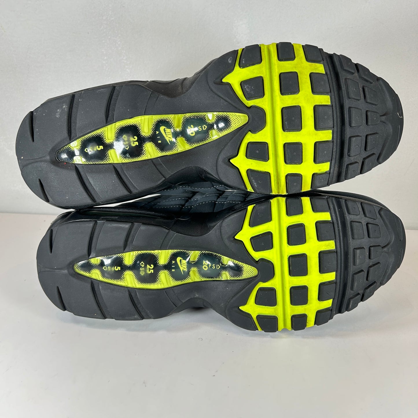 CT1689 001 Nike Air Max 95 OG Neon (2020) [USED] - 10.5 M (VNDS)