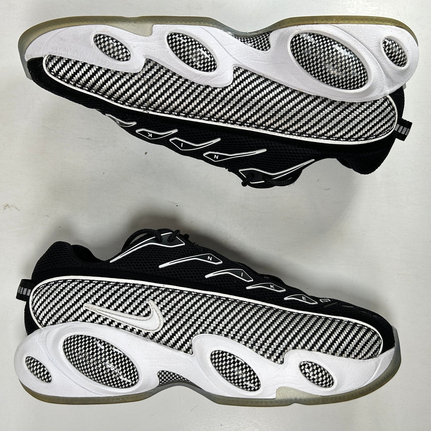 DM0879 001 Nike NOCTA Glide Drake Black [USED] - 10.5 M (Used)