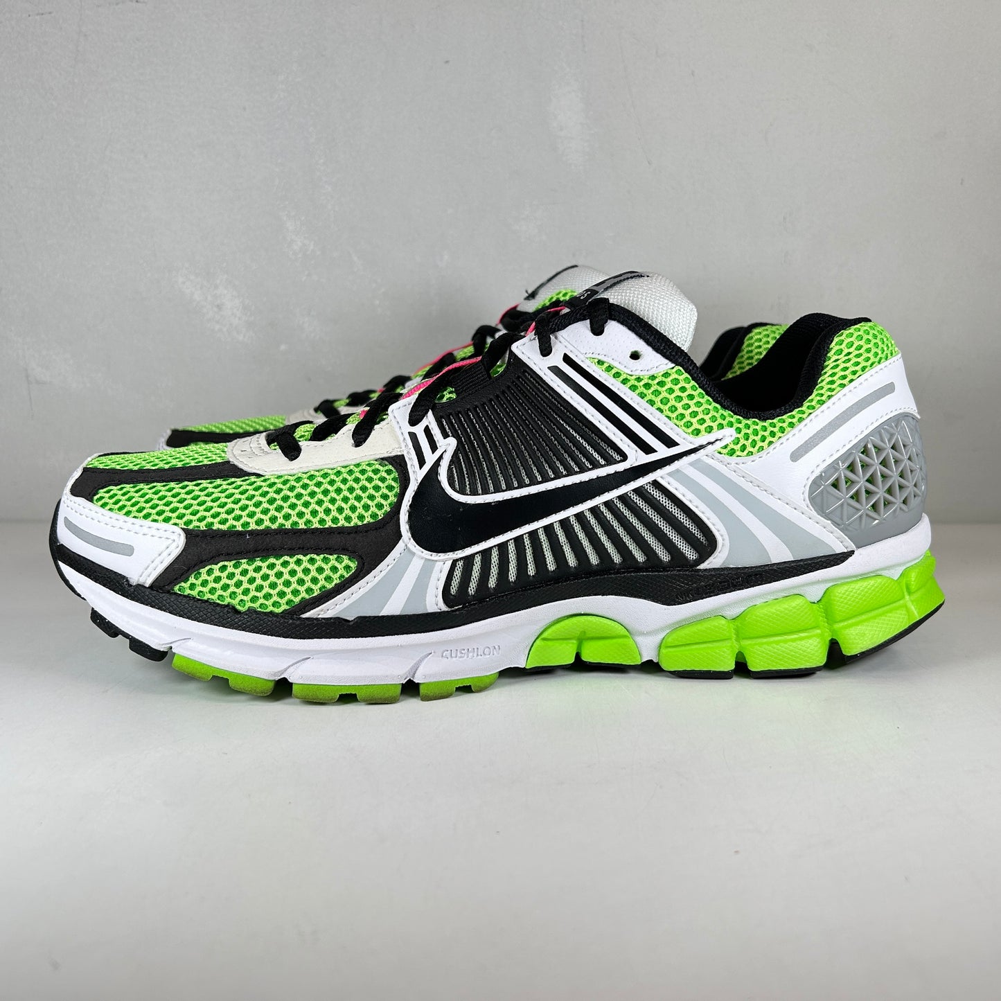 CI1694 300 Nike Zoom Vomero 5 Electric Green Black [USED] - 11.5 M (Used)