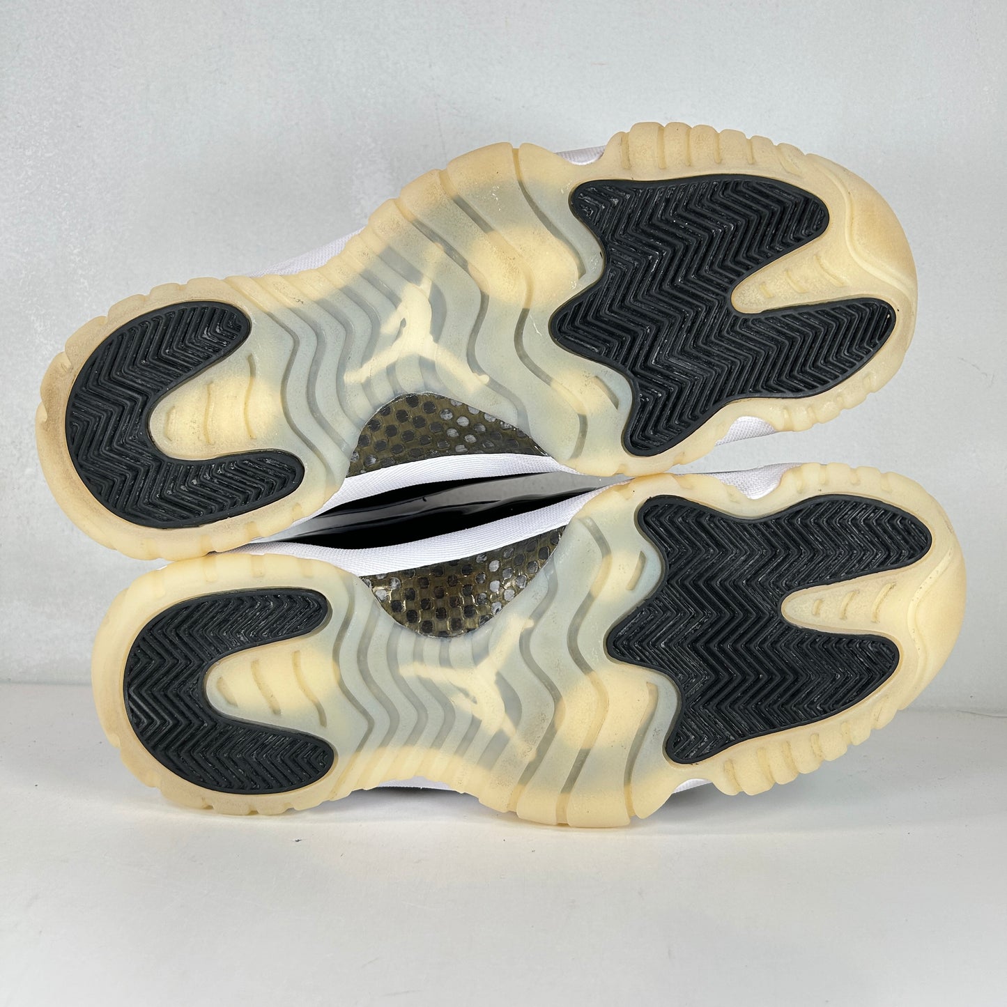 CT8012 170 Jordan 11 Retro DMP Momentos definidores (2023)