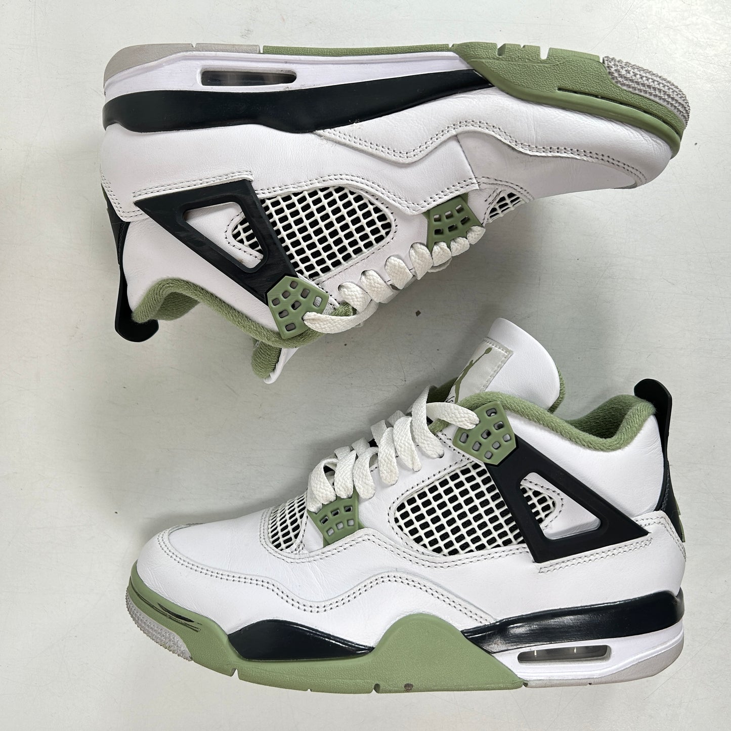 AQ9129 103 Jordan 4 Retro Seafoam (W) [USED] - 8W (Used)