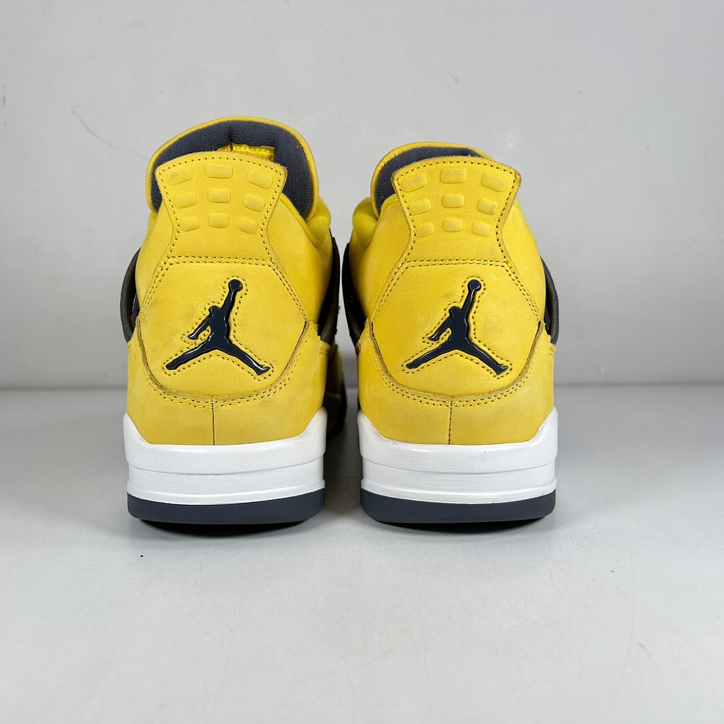 CT8527 700 Jordan 4 Retro Lightning (2021) [USED] - 12 M (Used) (No Box)