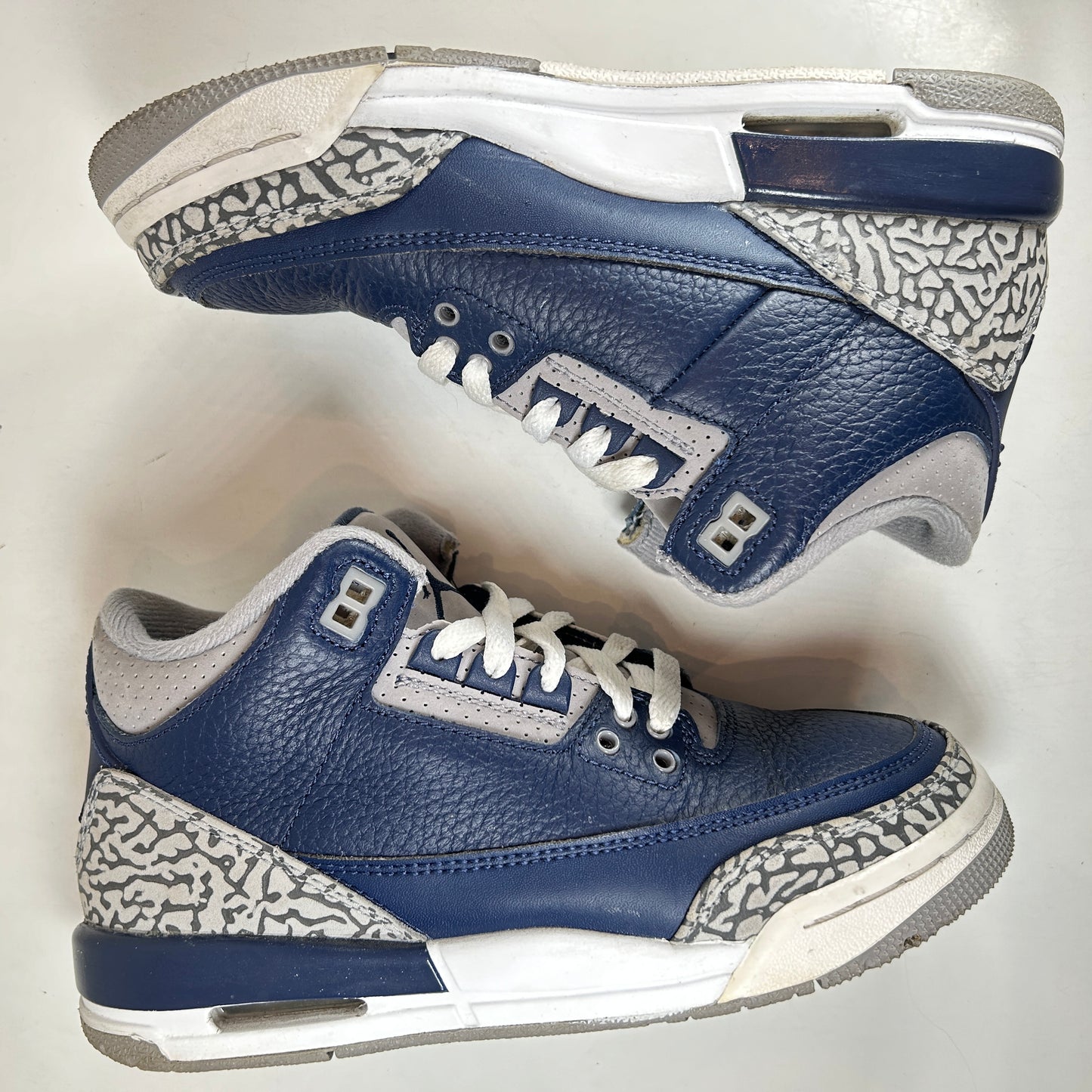 398614 401 Jordan 3 Georgetown [USED] - 4 Y (Used)