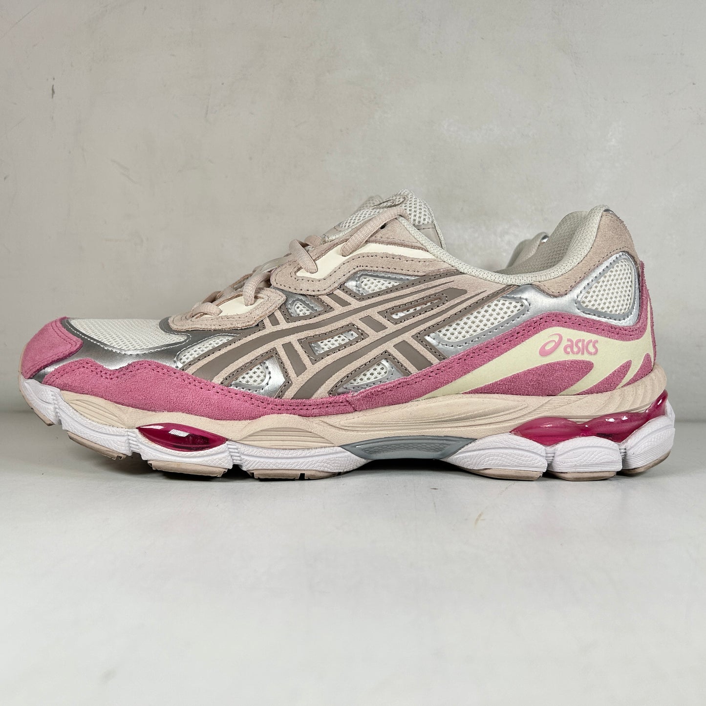 1203A383 104 ASICS Gel-NYC Cream Mineral Beige Pink [USED] - 12 M (Used)