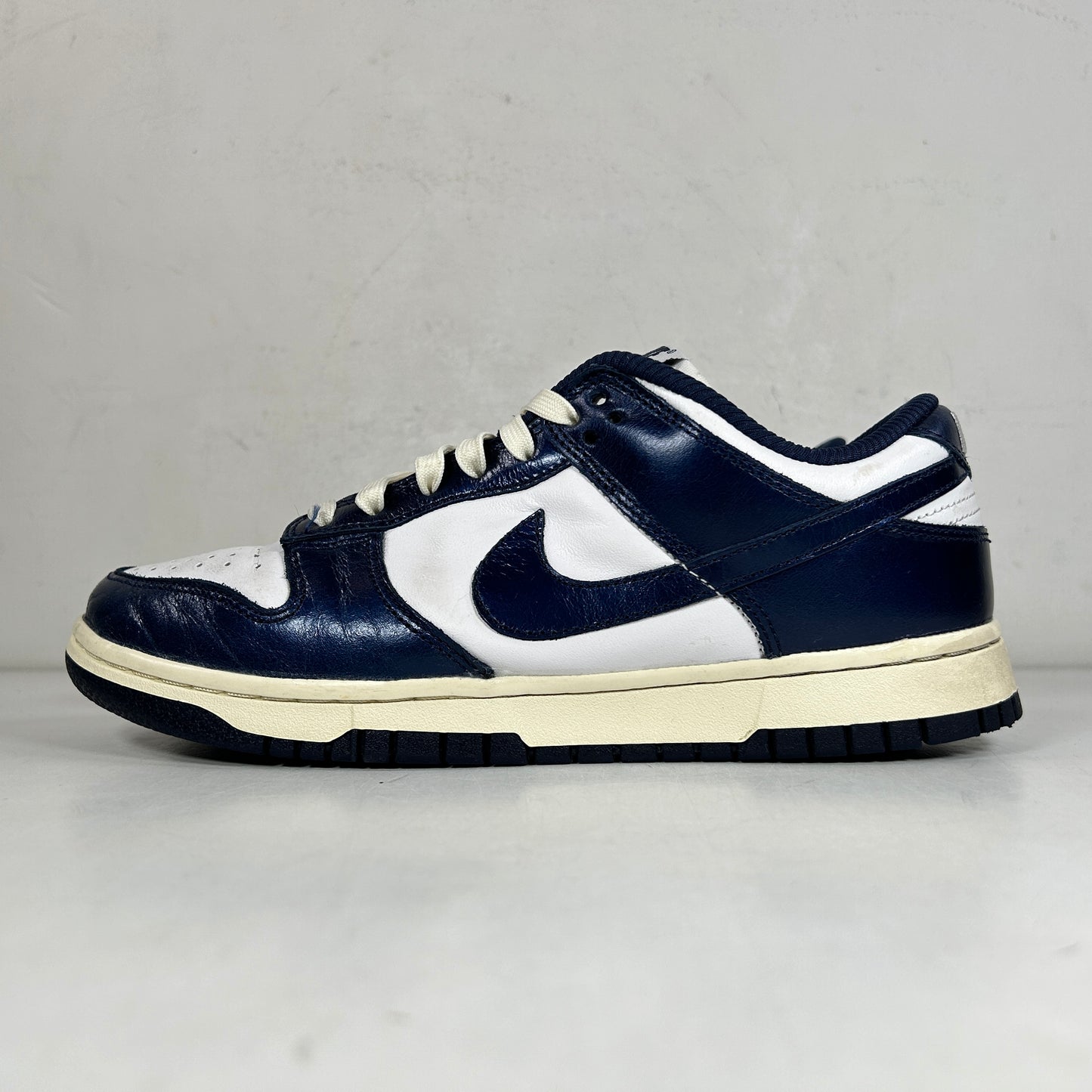 FN7197 100 Nike Dunk Low PRM Vintage Navy [USED] - 8 W (Used)