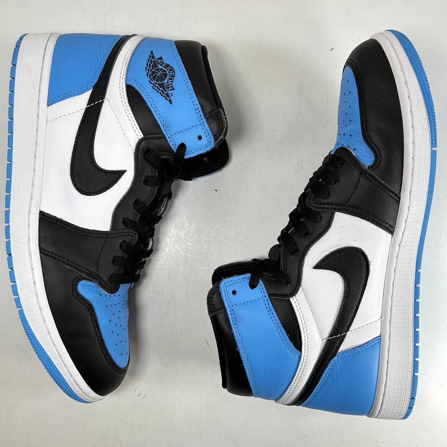 DZ5485 400 Jordan 1 Retro High OG UNC Toe [USED] - 12 M (Used)