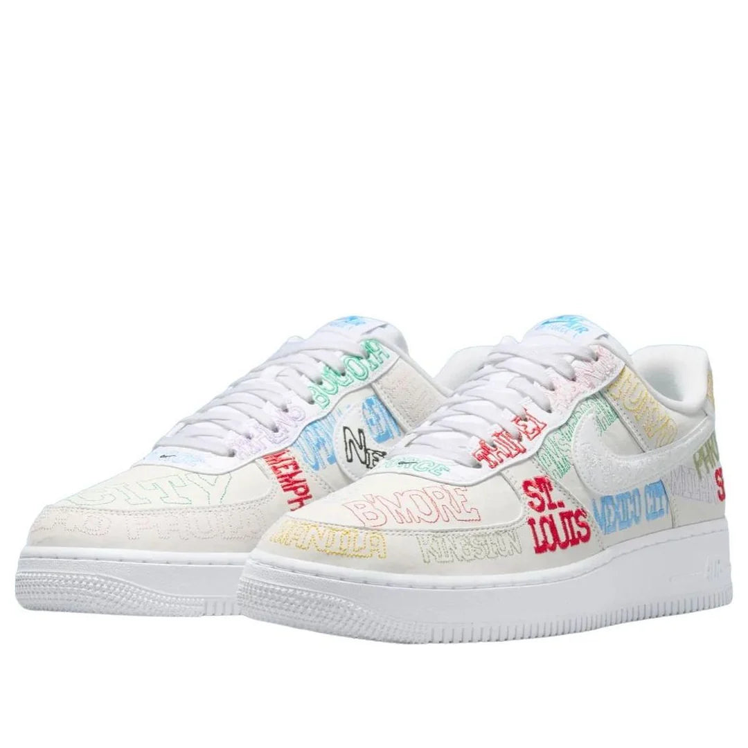 II1549 100 Nike Air Force 1 Low World Tour White