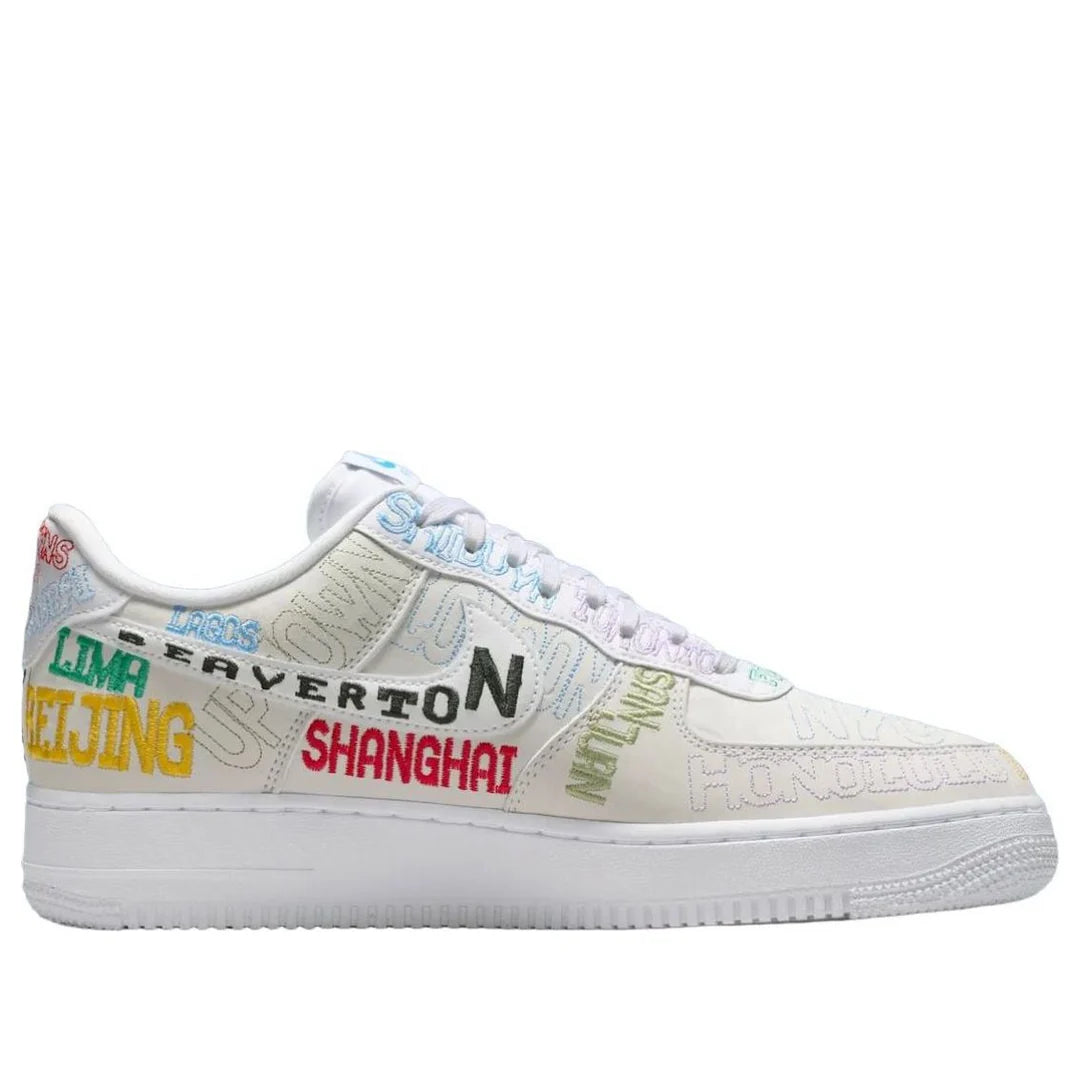 II1549 100 Nike Air Force 1 Low World Tour White
