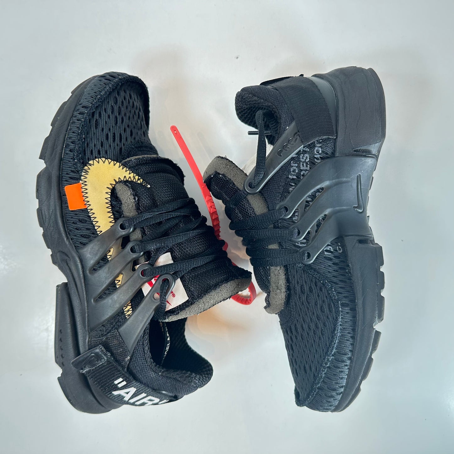 AA3830 002 Nike Air Presto Off-White Black [USED] - 4 M (Used)