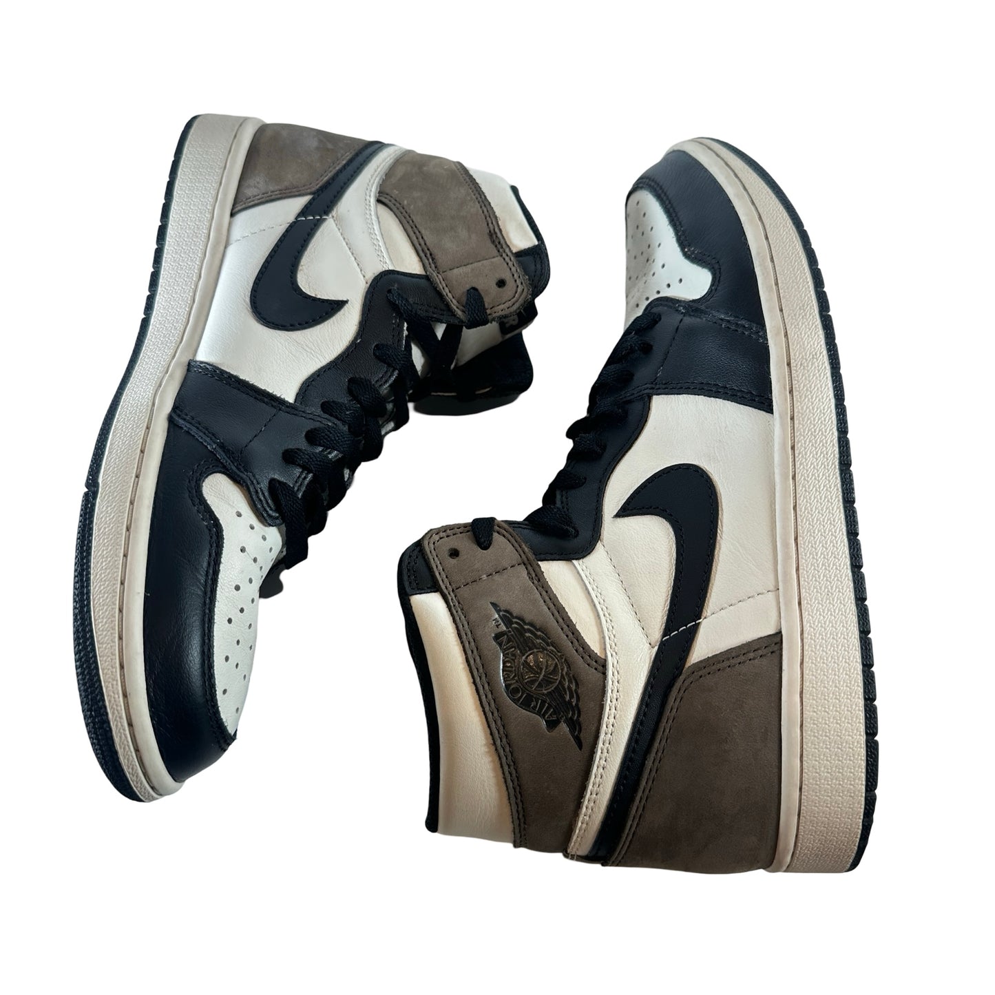 555088 105 Jordan 1 Mocha [USED] - 10 M (Used2)