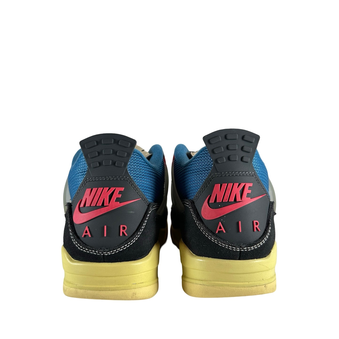 DC9533 001 Jordan 4 Unión Apagado Noir