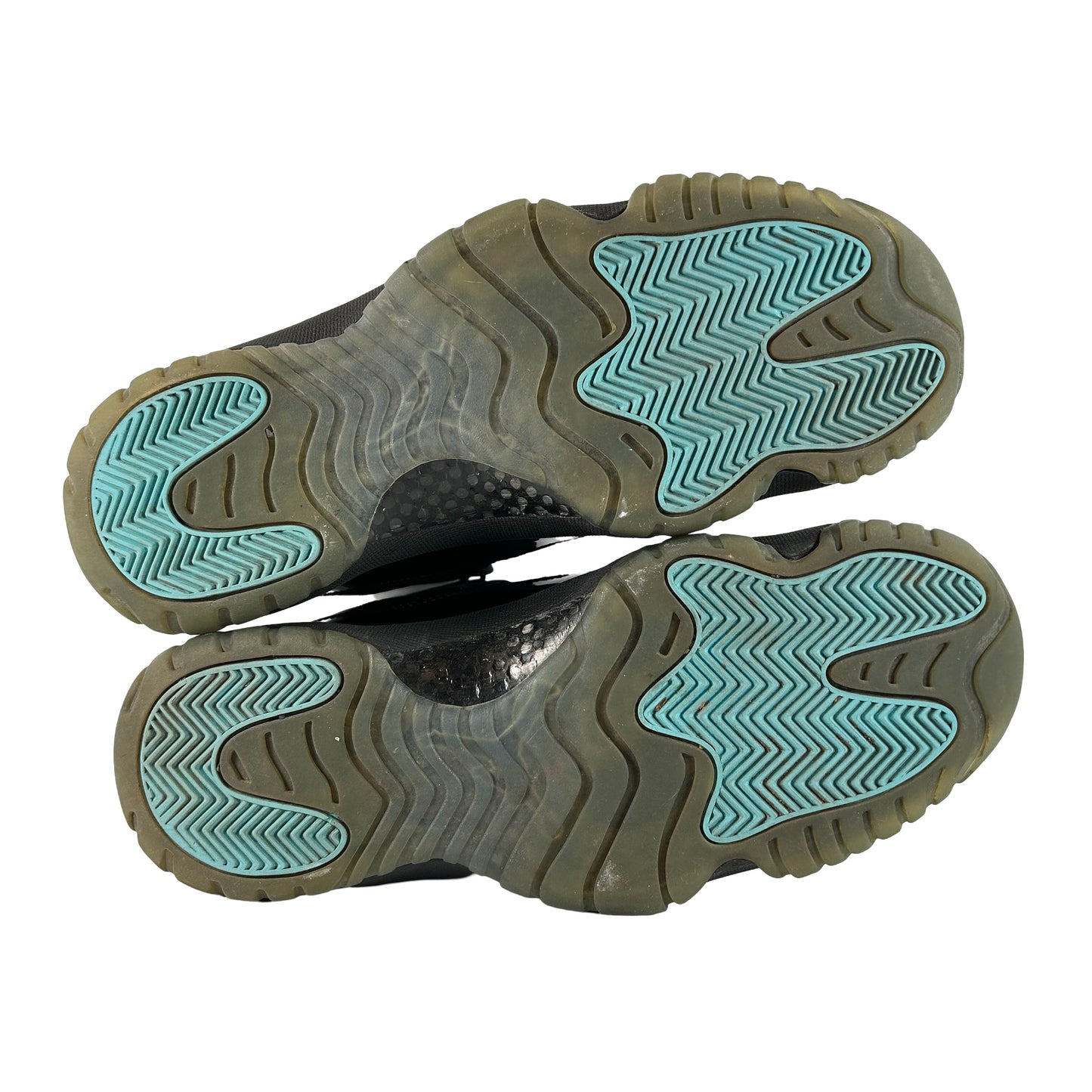 378037 006 Jordan 11 Retro Gamma Blue [USED] - 10.5 M (Used)