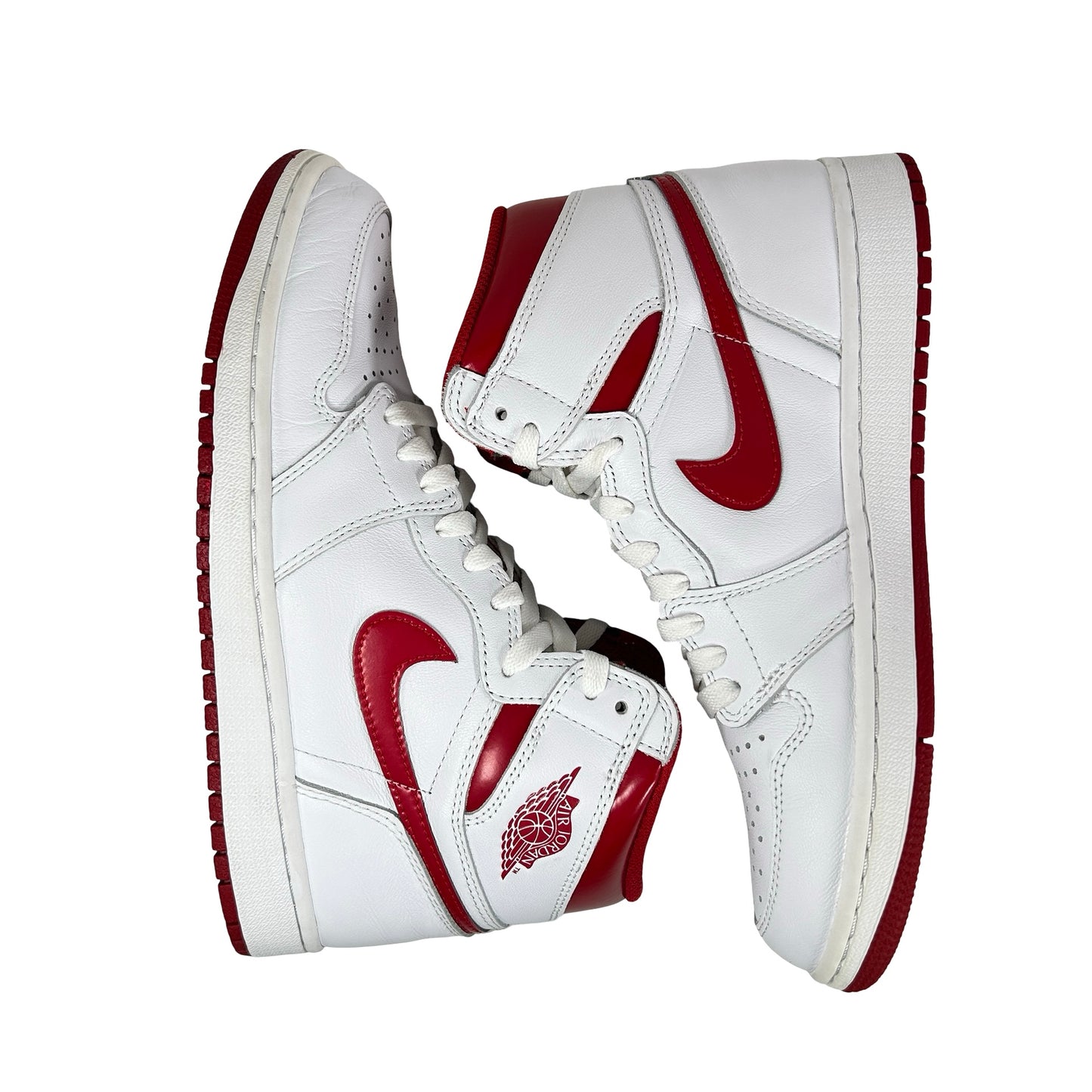 555088 103 Jordan 1 Retro Metallic Red (2017) [USED] - 8.5 M (Used) (Replace Box)