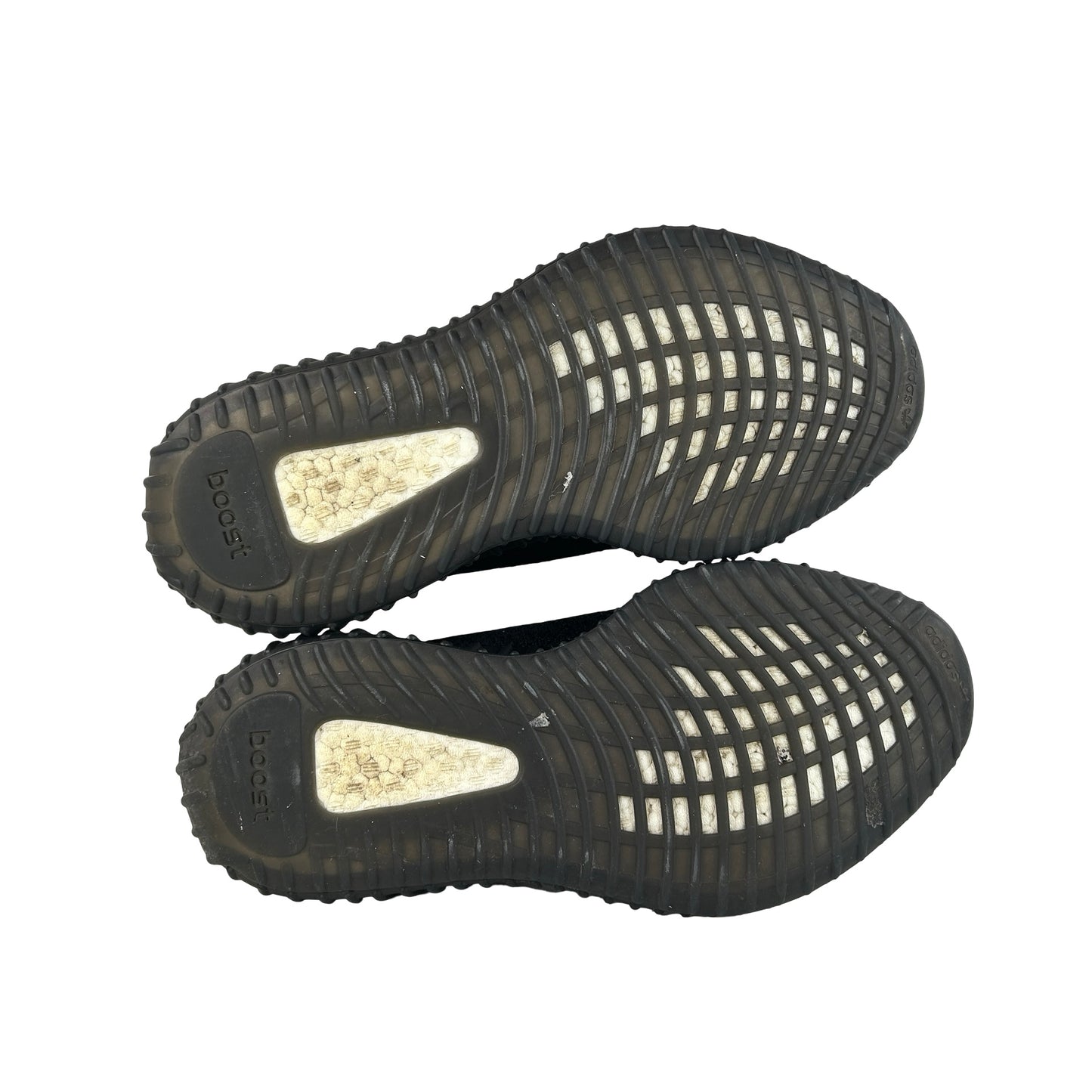 CP9652 Yeezy 350 V2 Criado