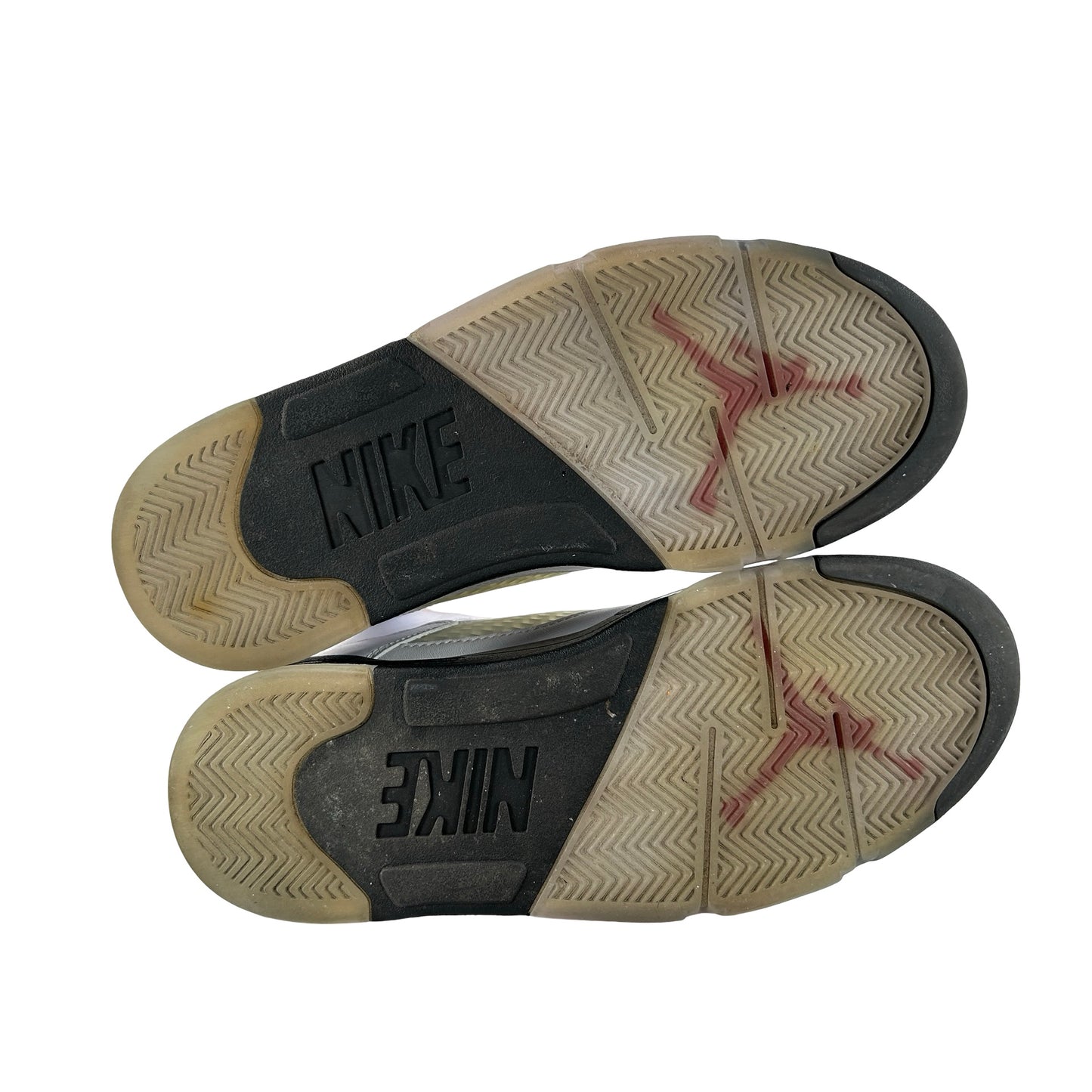 DA1911 102 Jordan 5 Fire Red [USED] - 9 M (Used4)